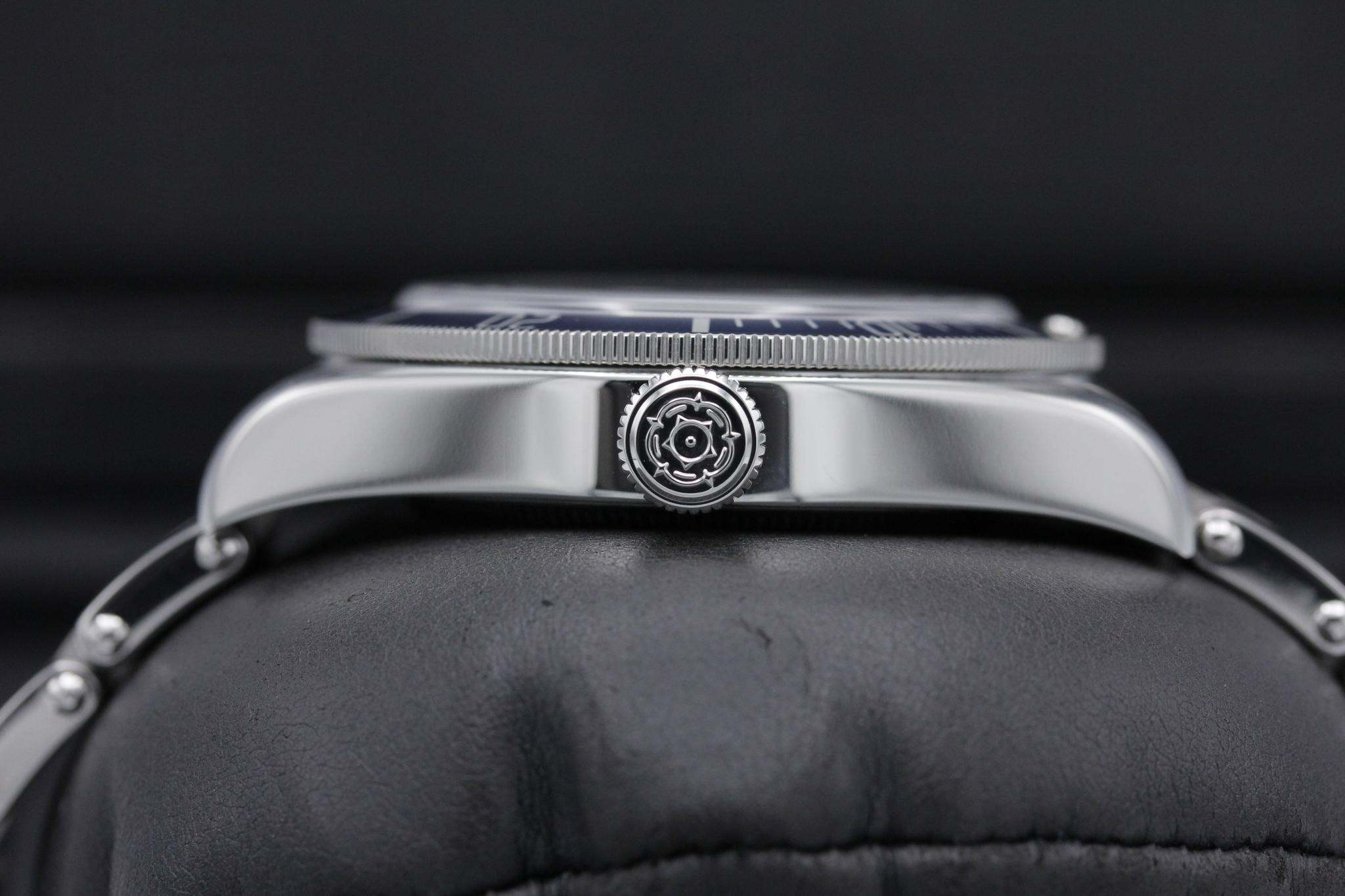 Watch Image 3