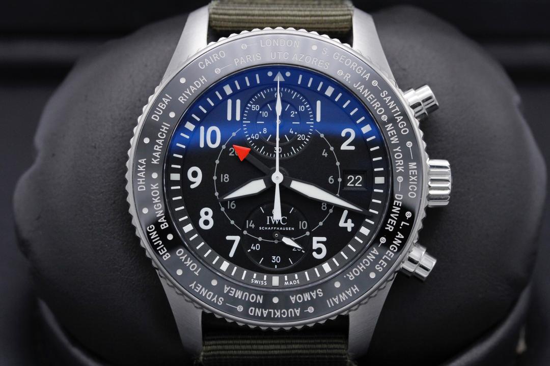 IWC Pilot Timezoner IW395001