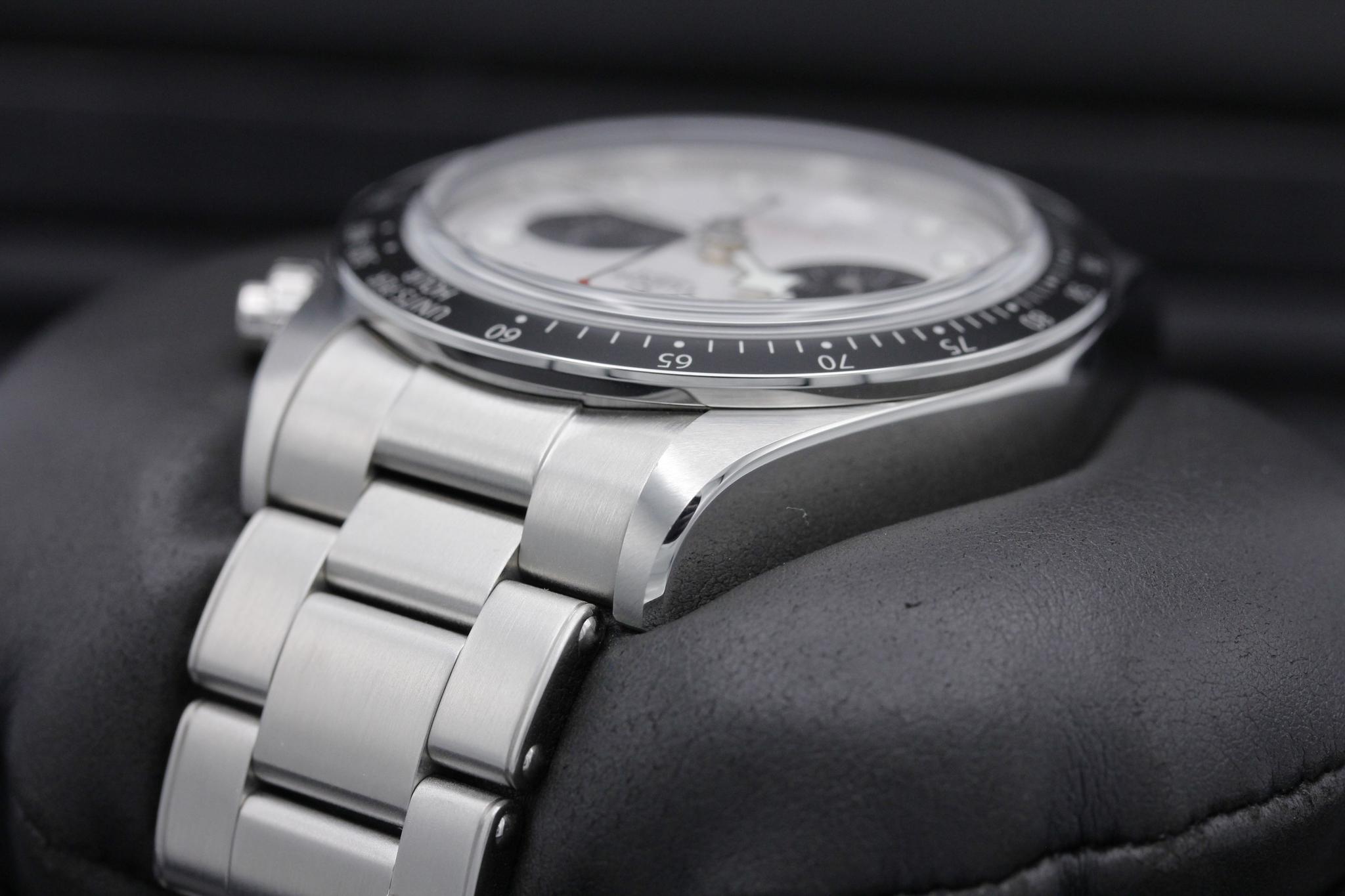 Watch Image 5