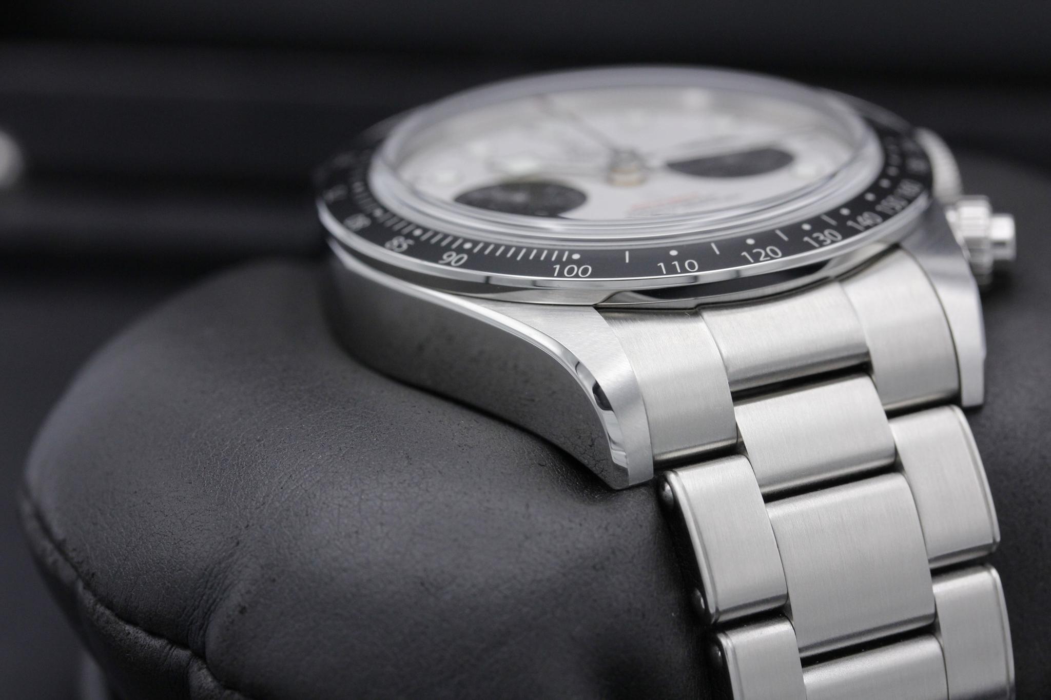 Watch Image 6