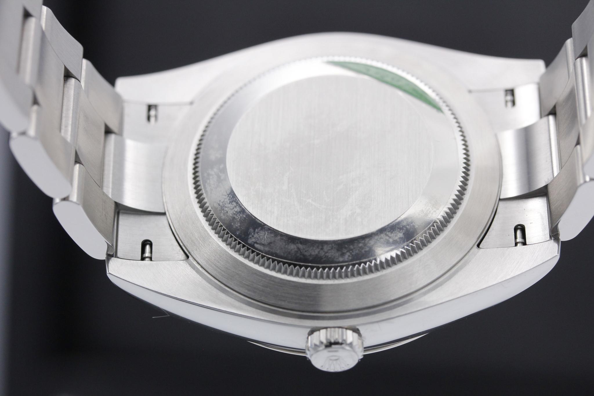 Watch Image 7