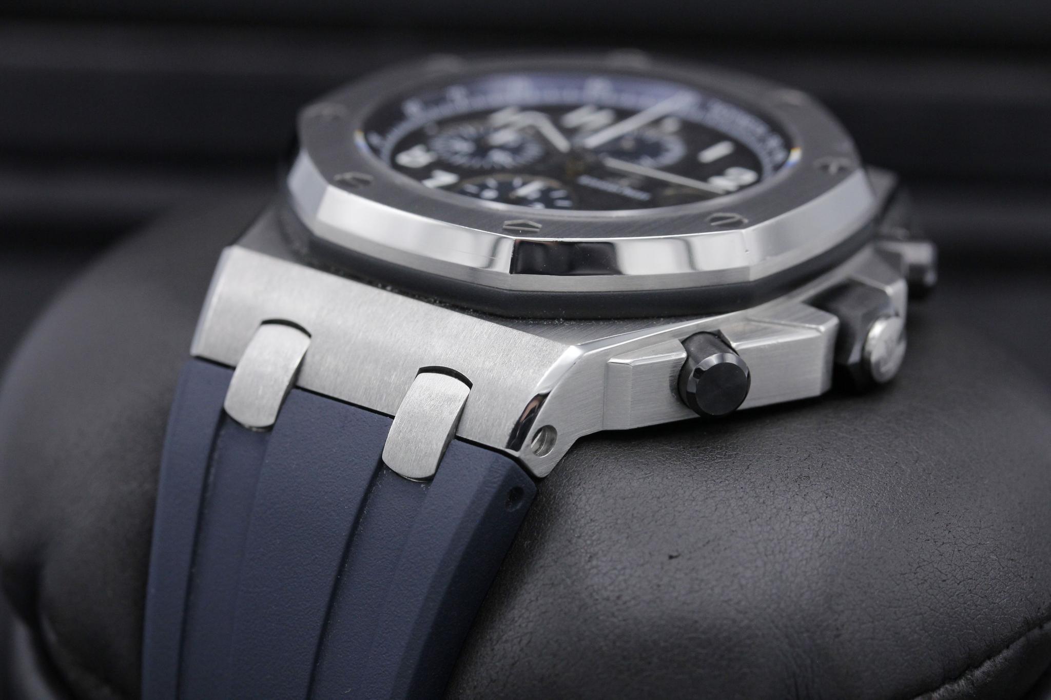Watch Image 2