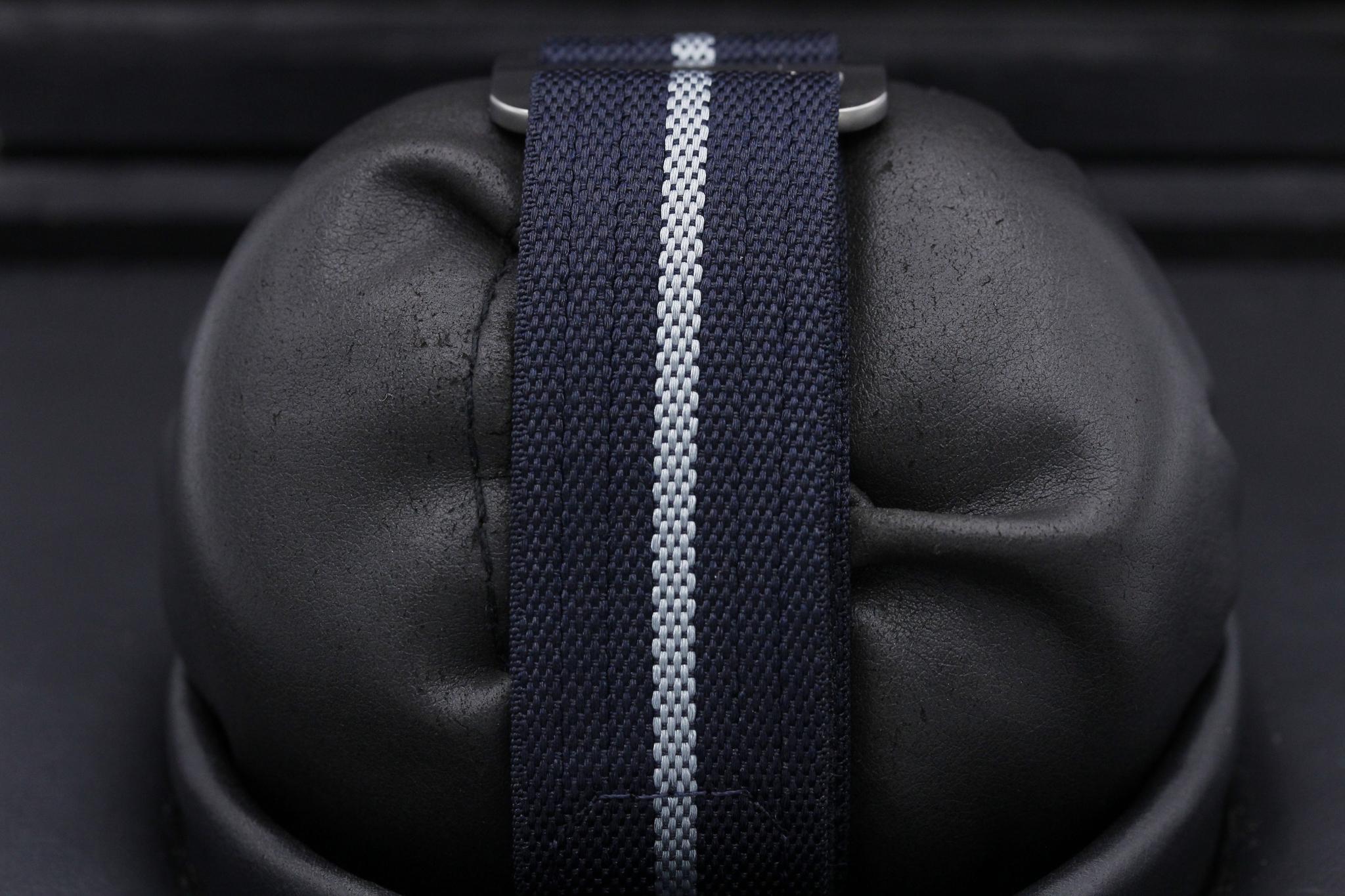 Watch Image 8