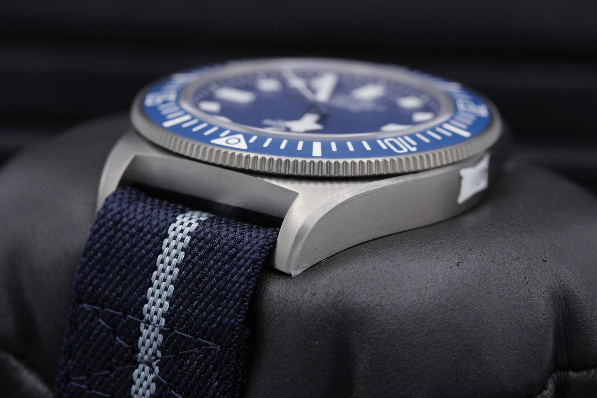 Watch Image 5