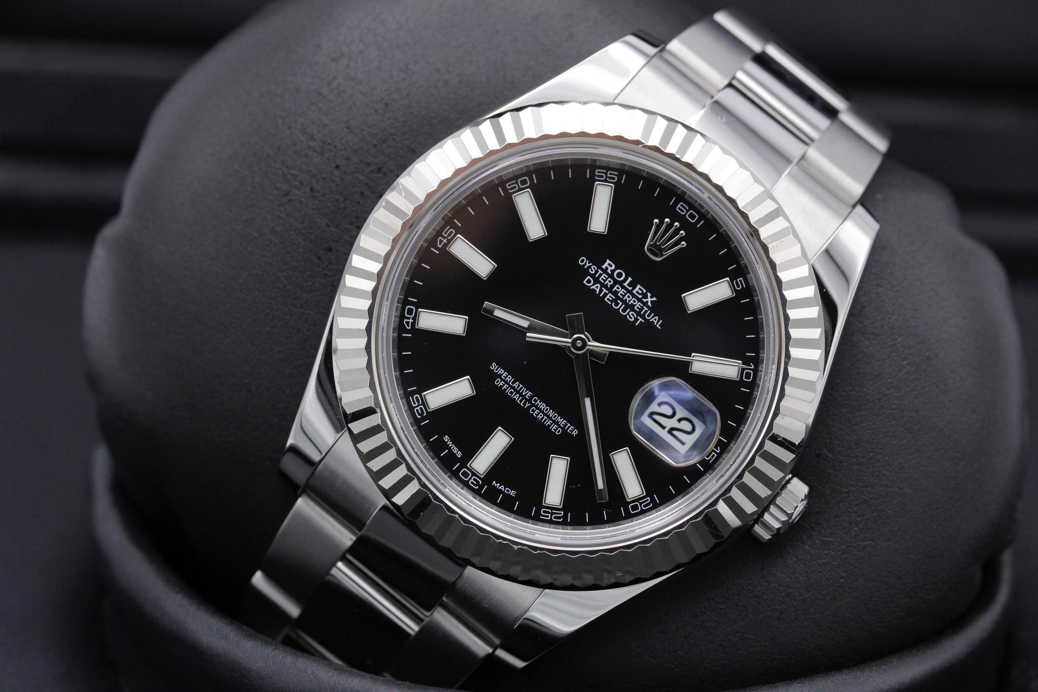 Watch Image 10