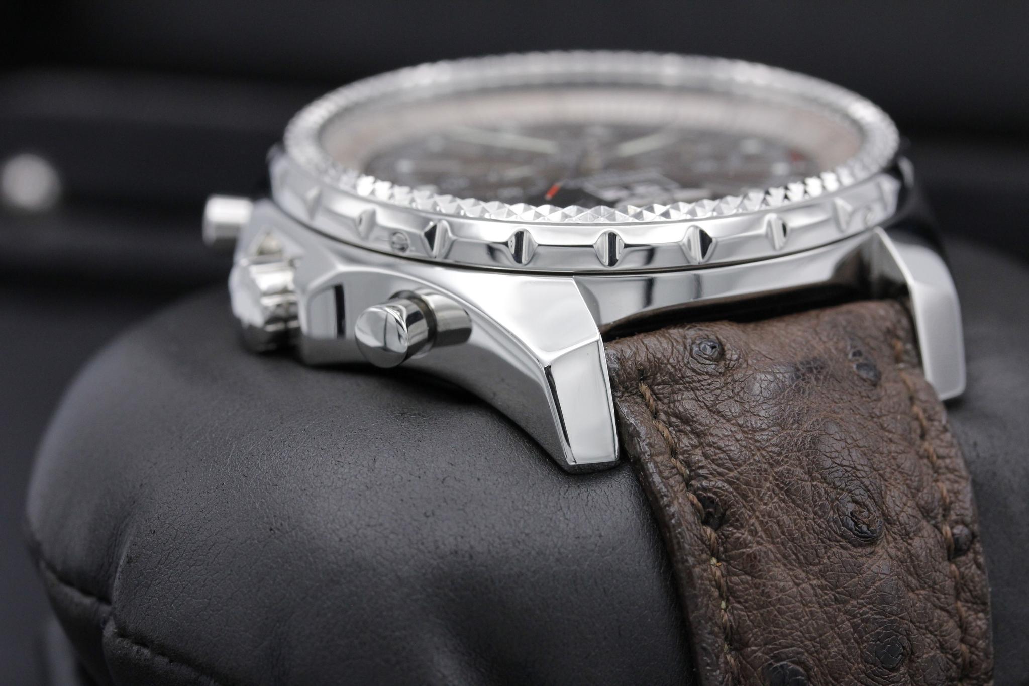 Watch Image 4