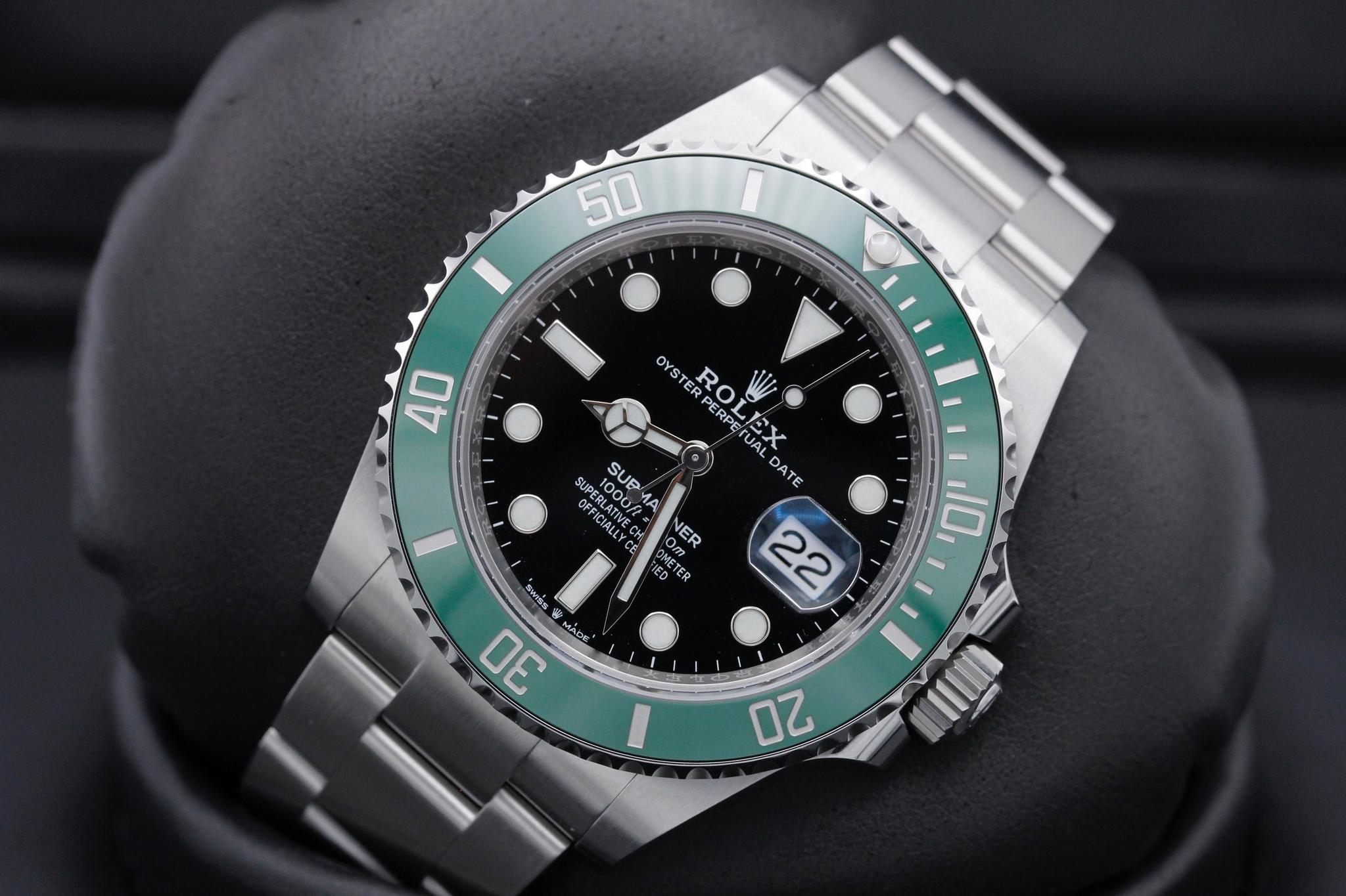 Watch Image 10
