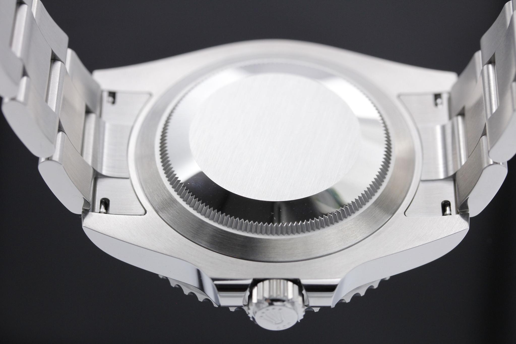 Watch Image 7