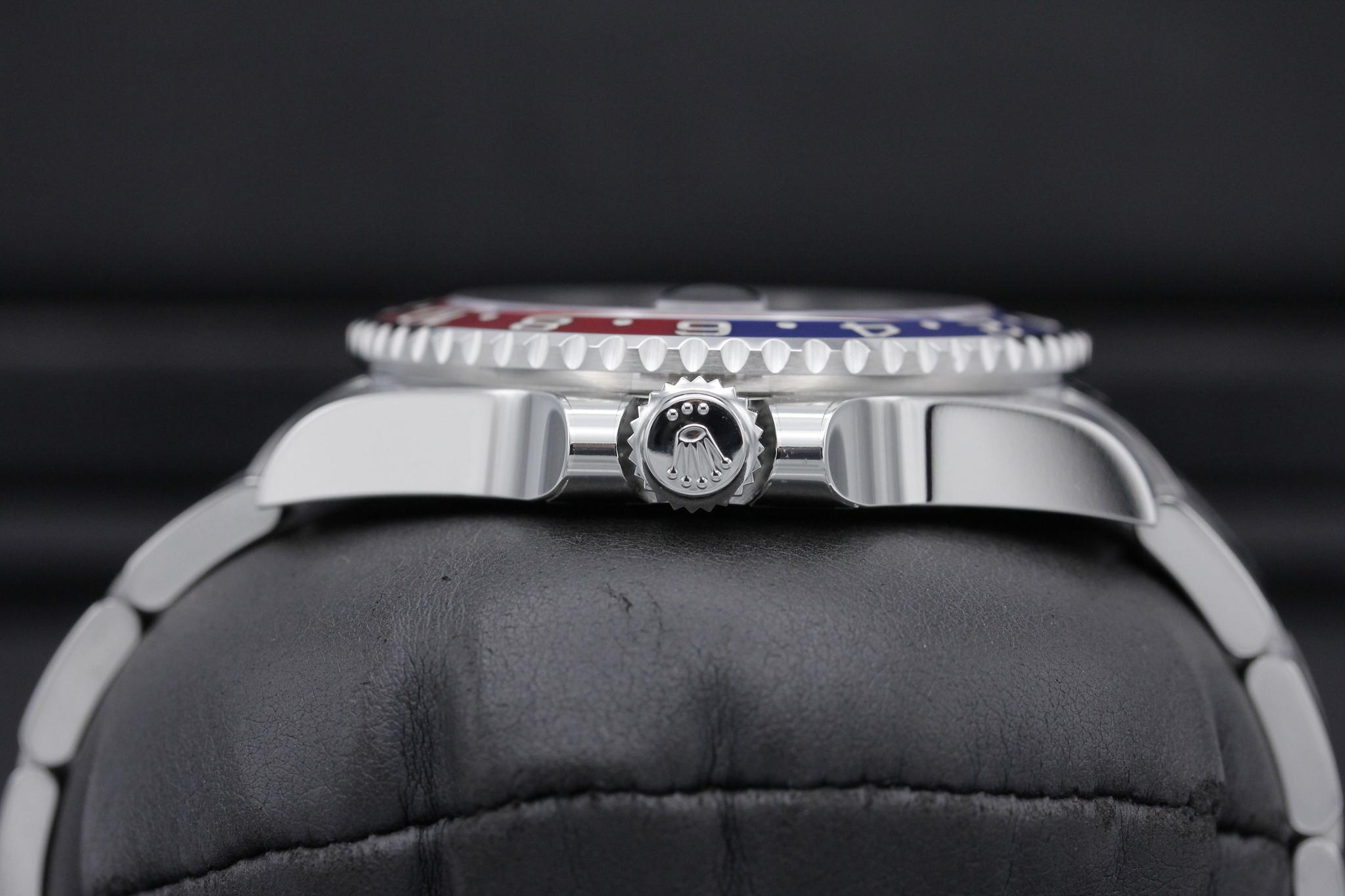 Watch Image 3