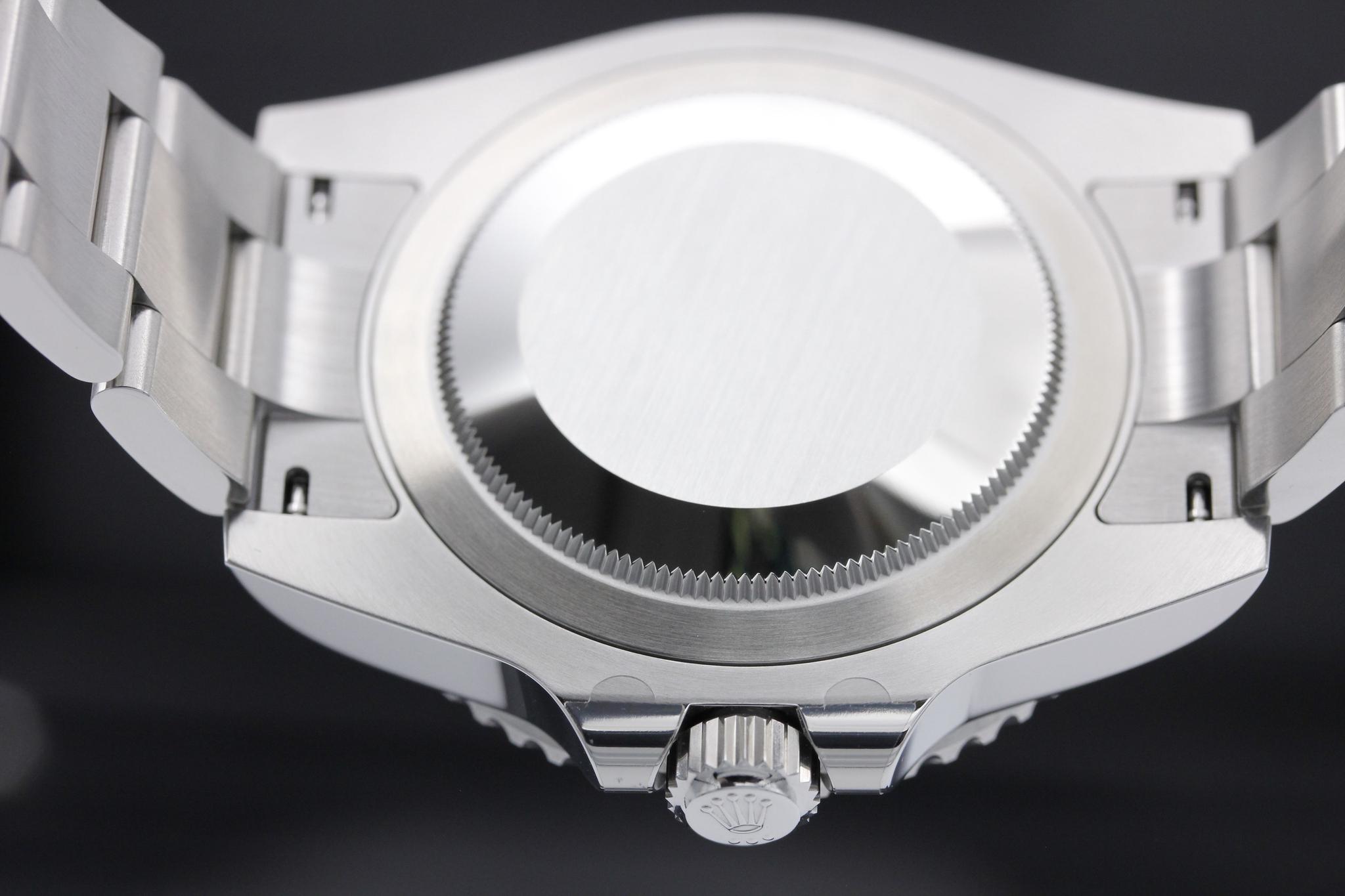 Watch Image 7