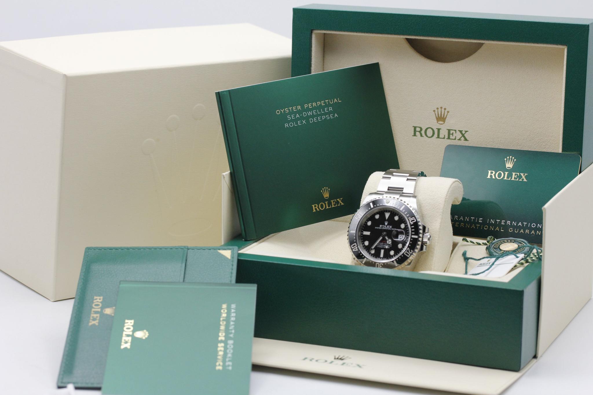 Watch Image 11
