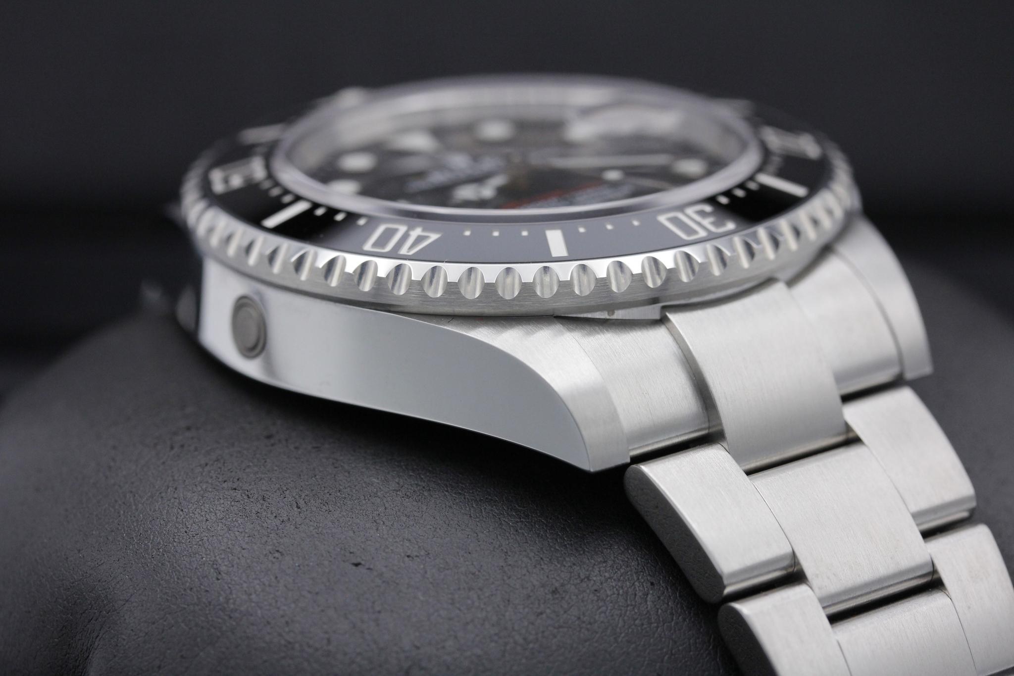 Watch Image 6