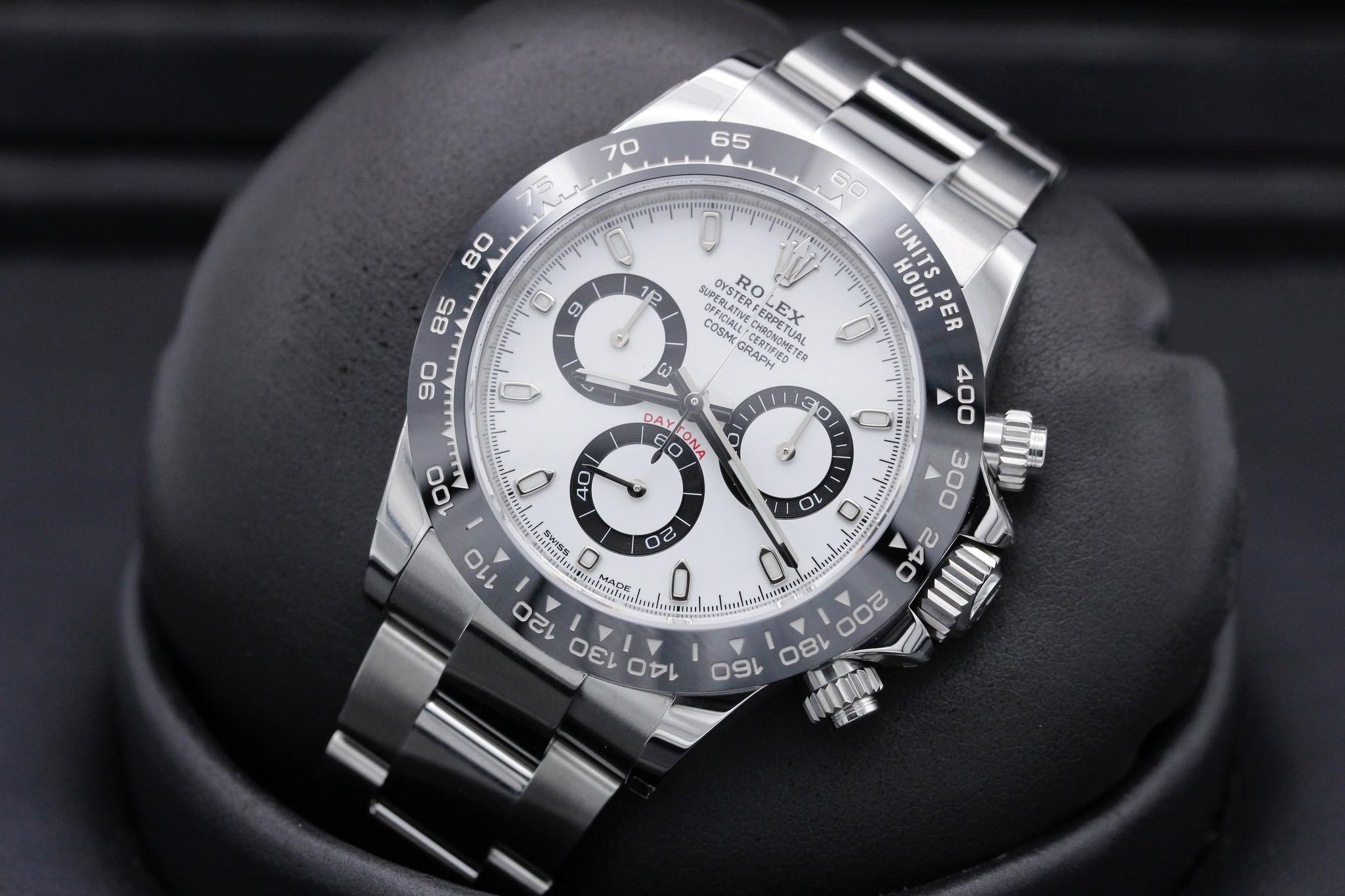Watch Image 9