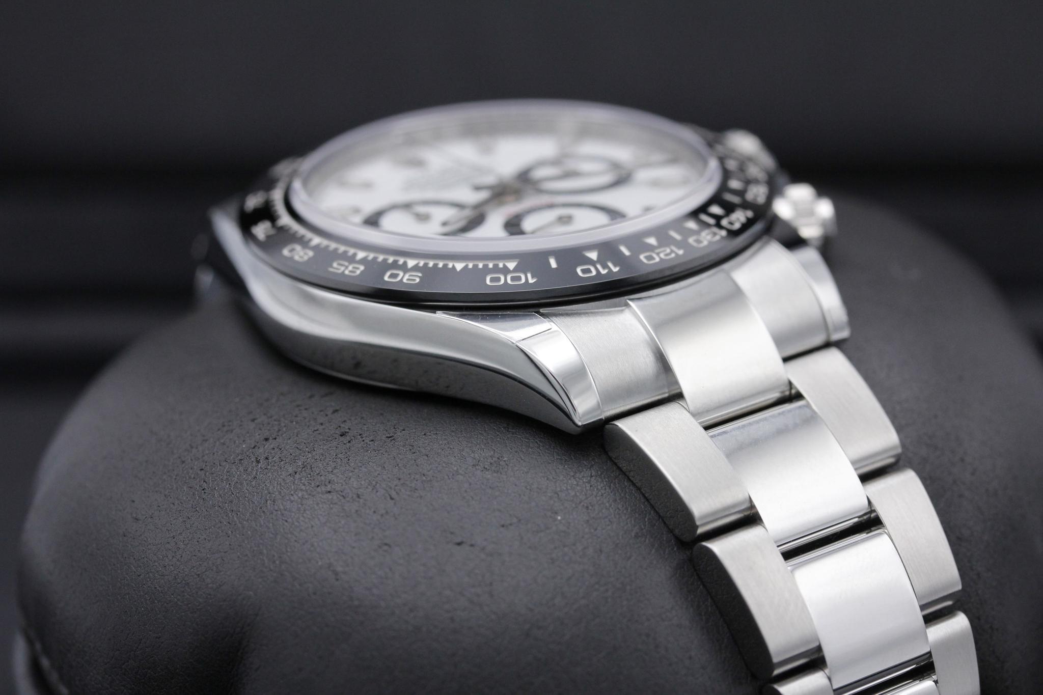 Watch Image 6