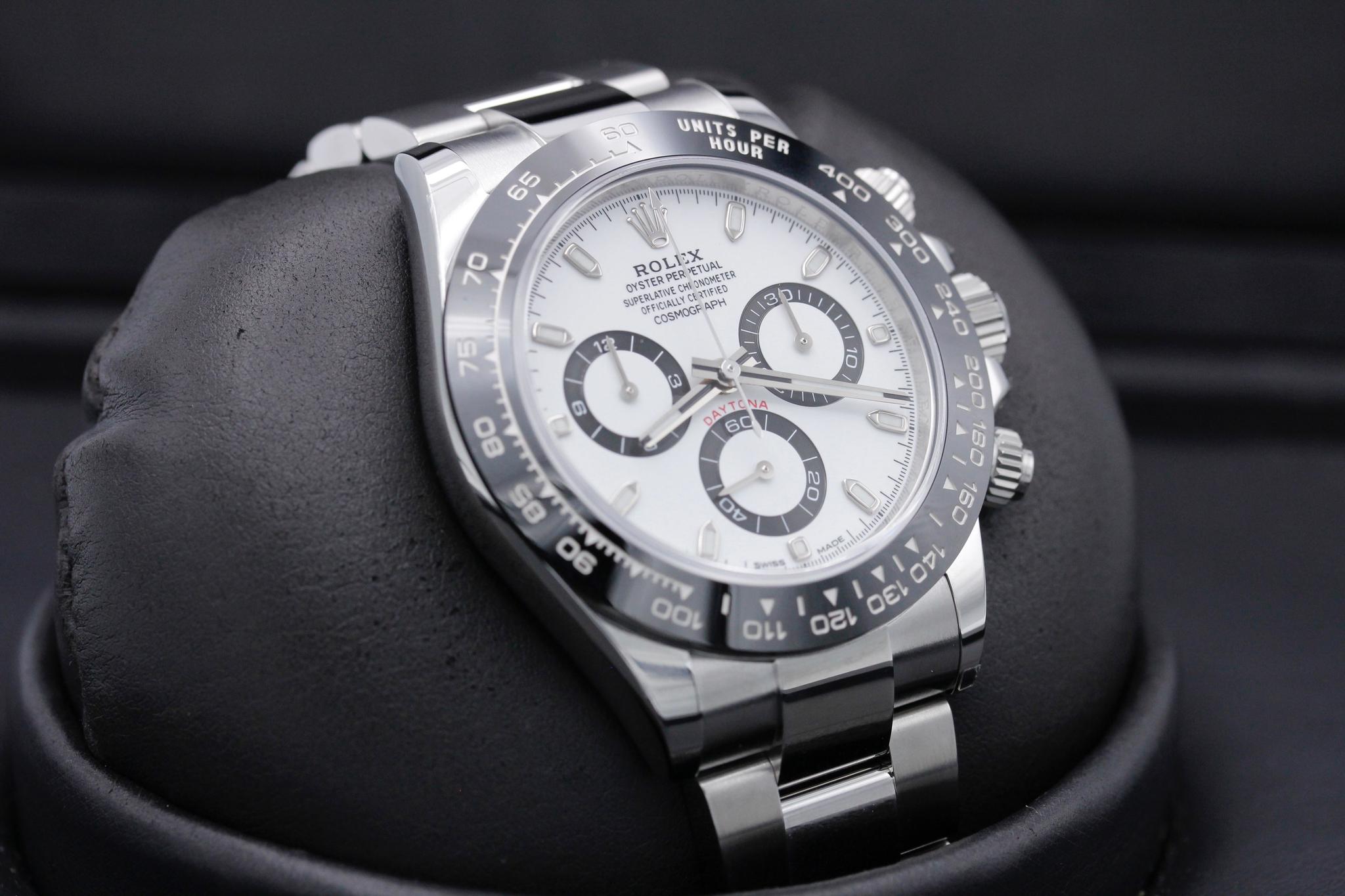Watch Image 10