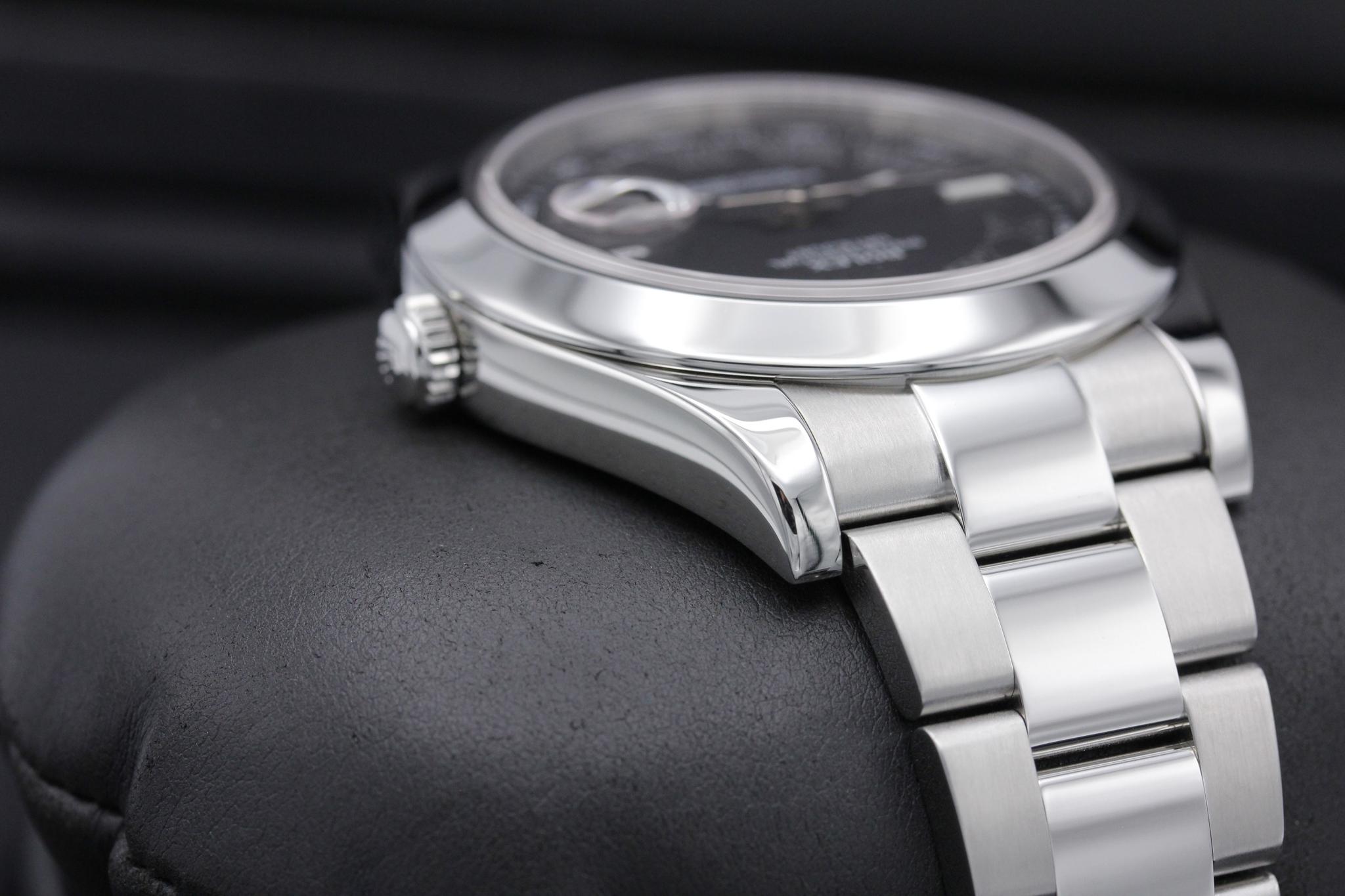 Watch Image 4