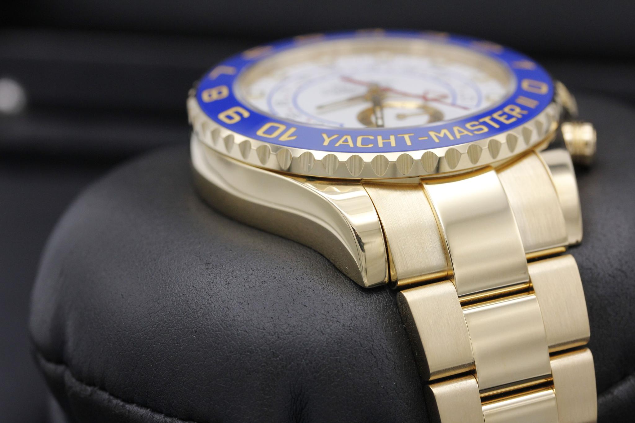 Watch Image 6