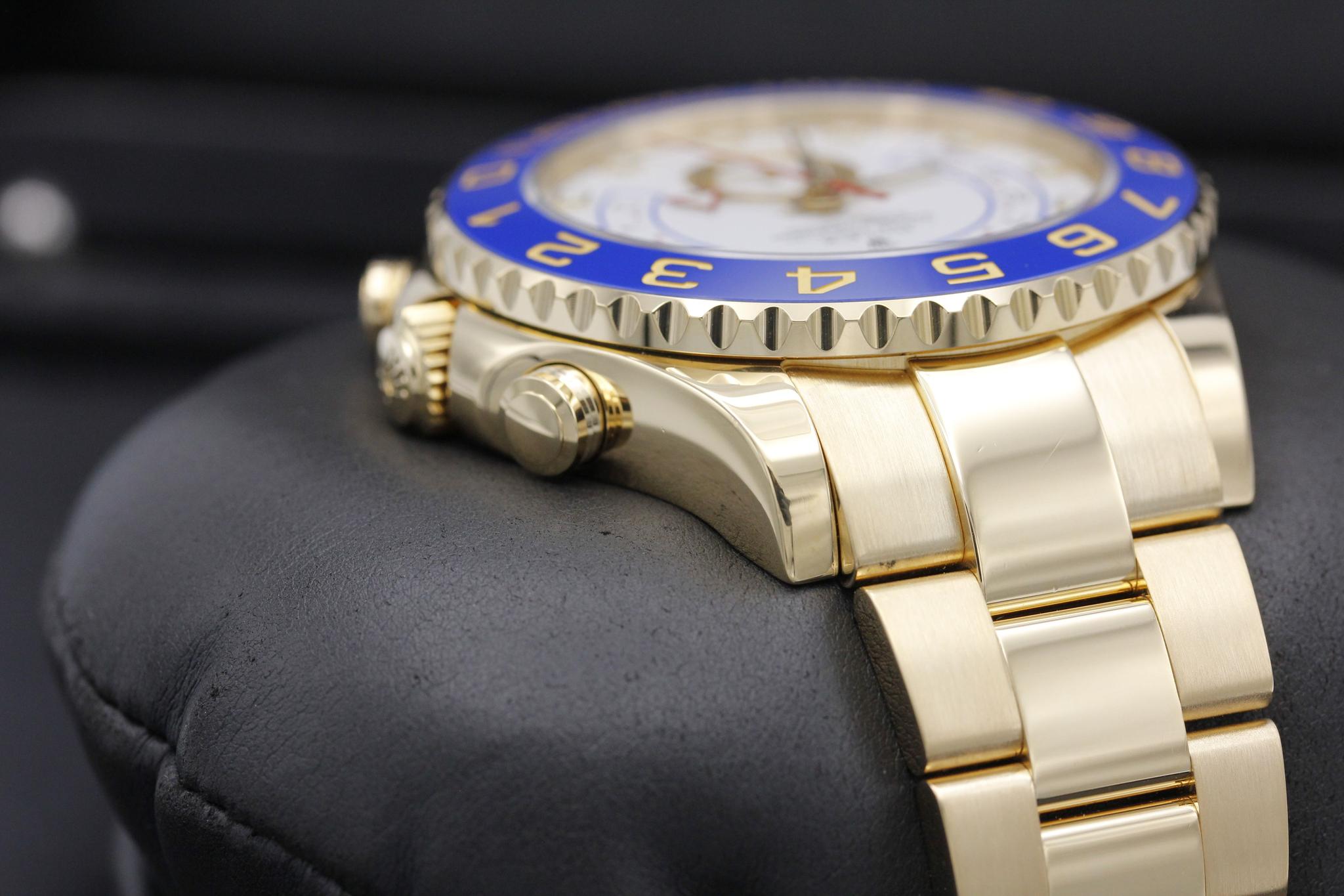 Watch Image 4