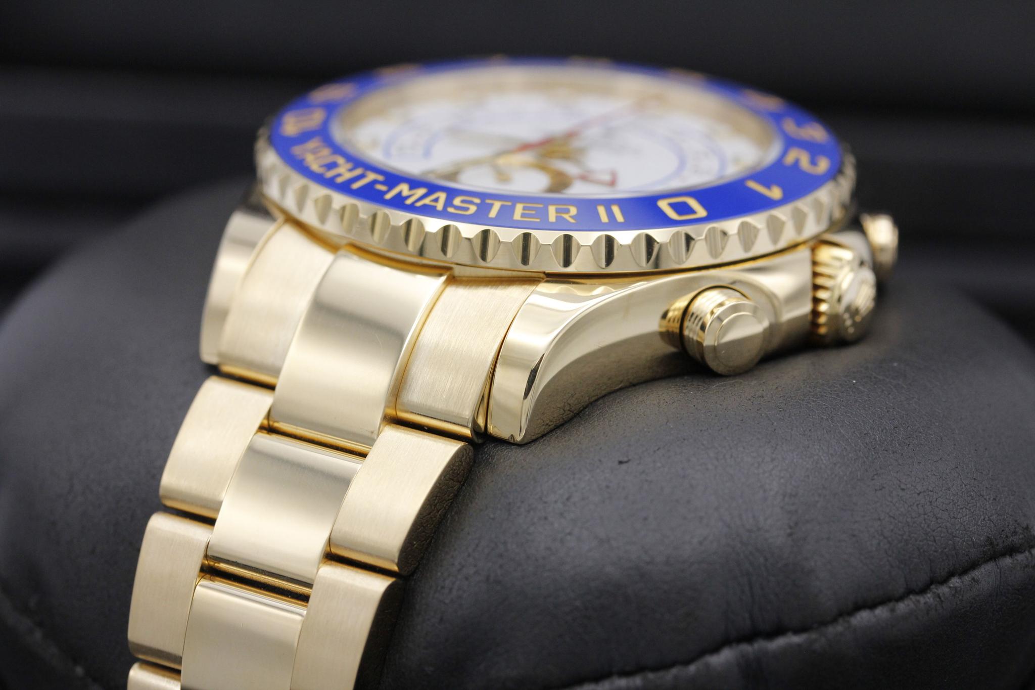 Watch Image 2