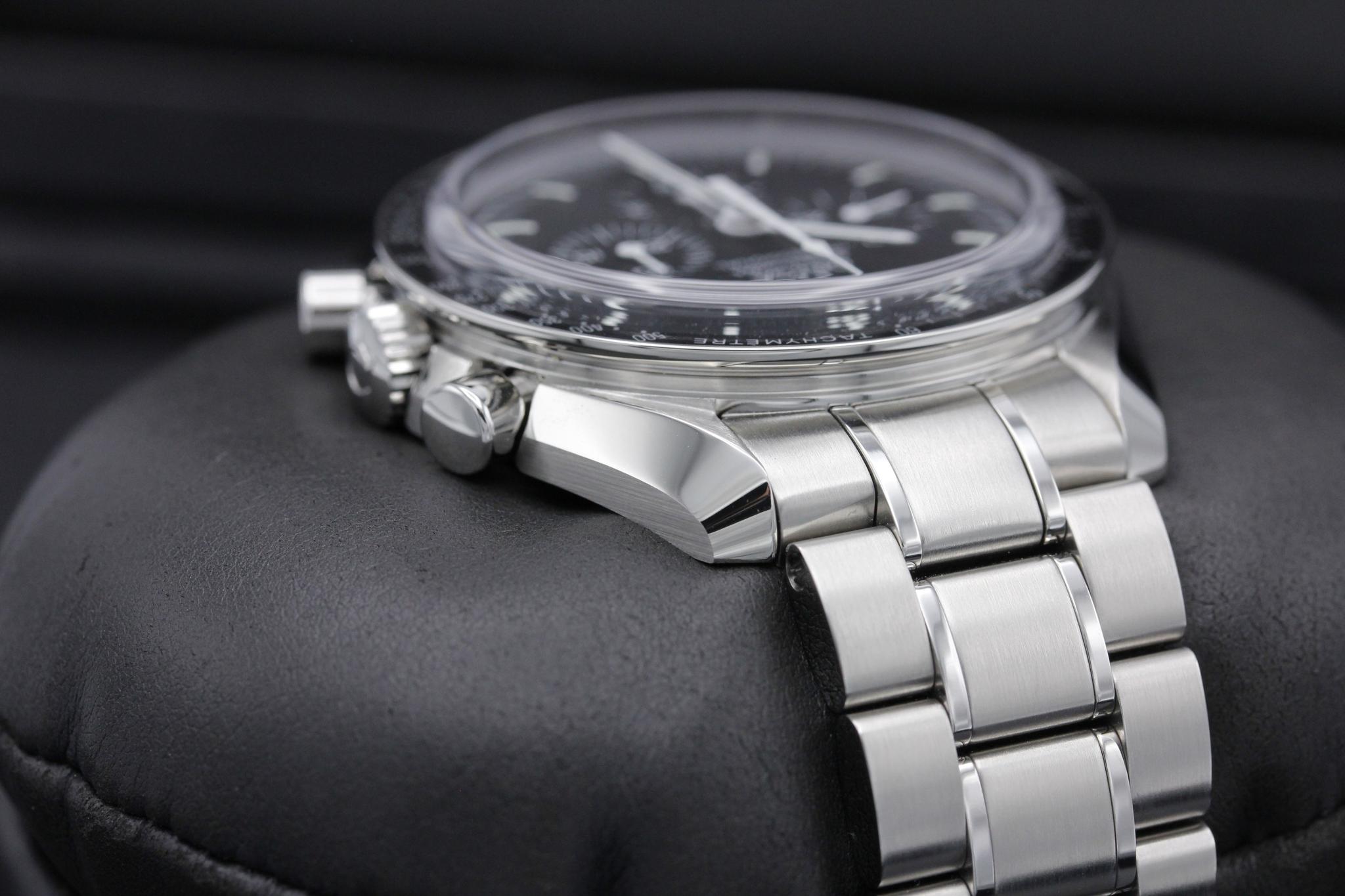 Watch Image 4