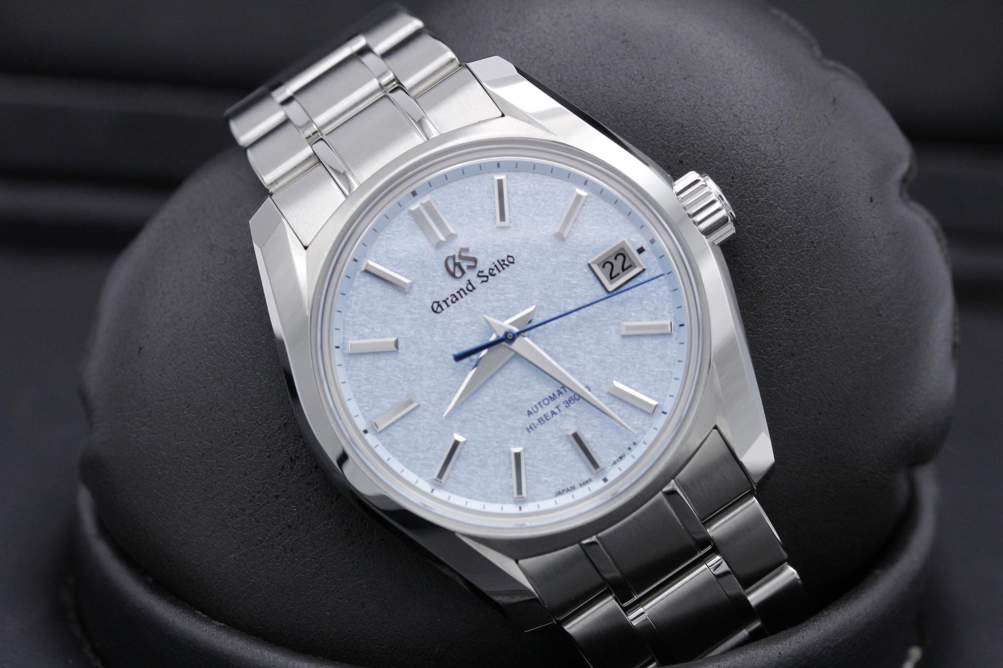 Watch Image 9