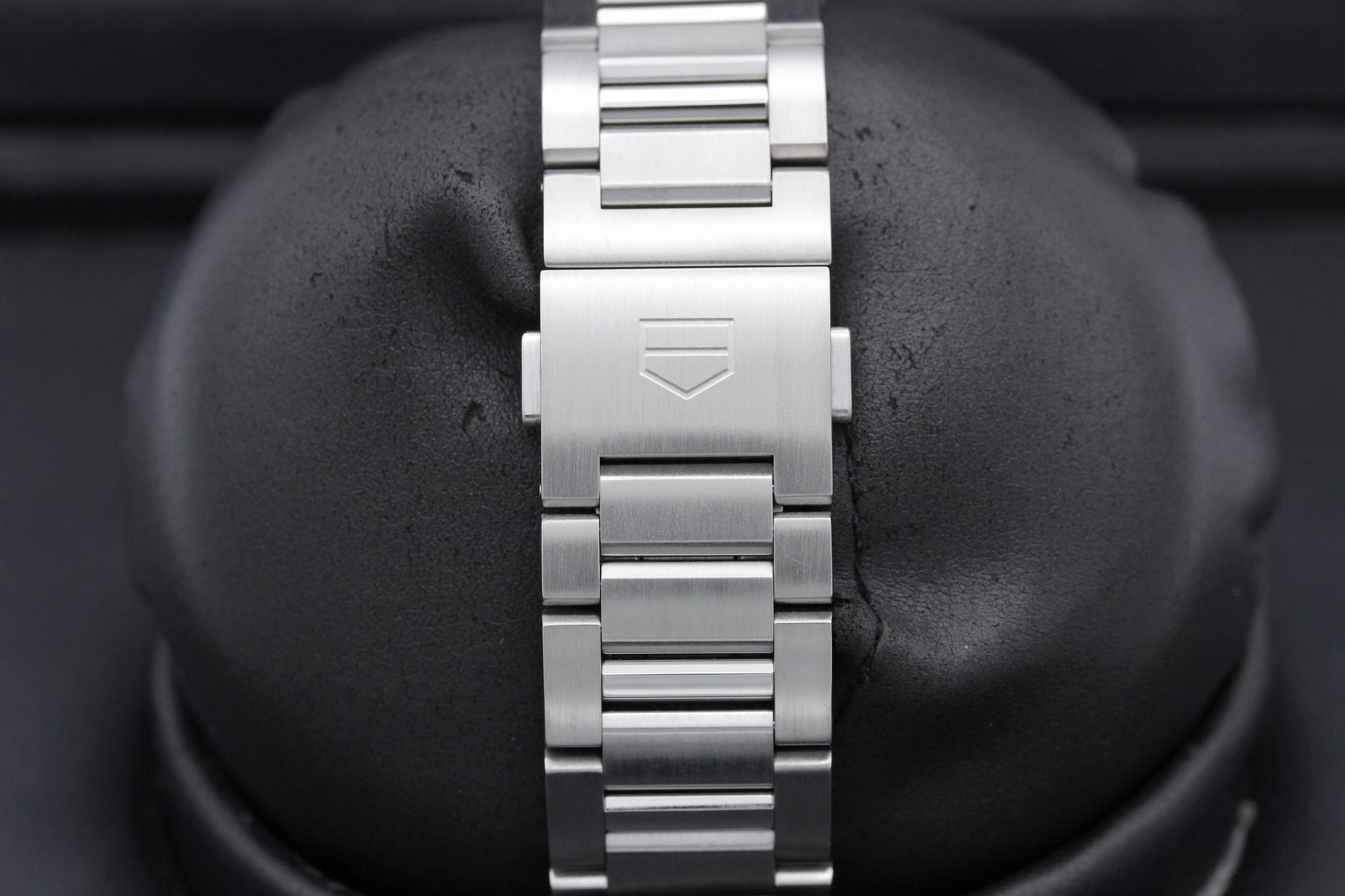 Watch Image 8