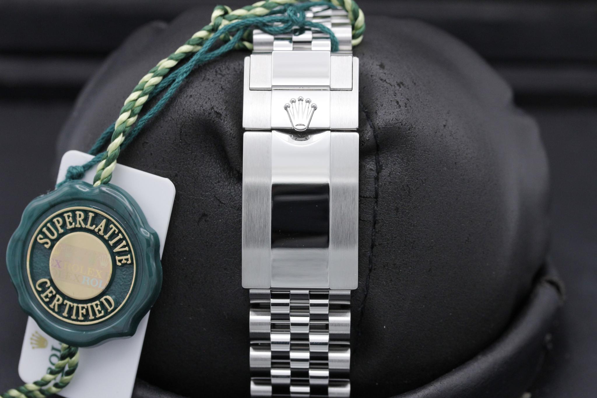 Watch Image 8