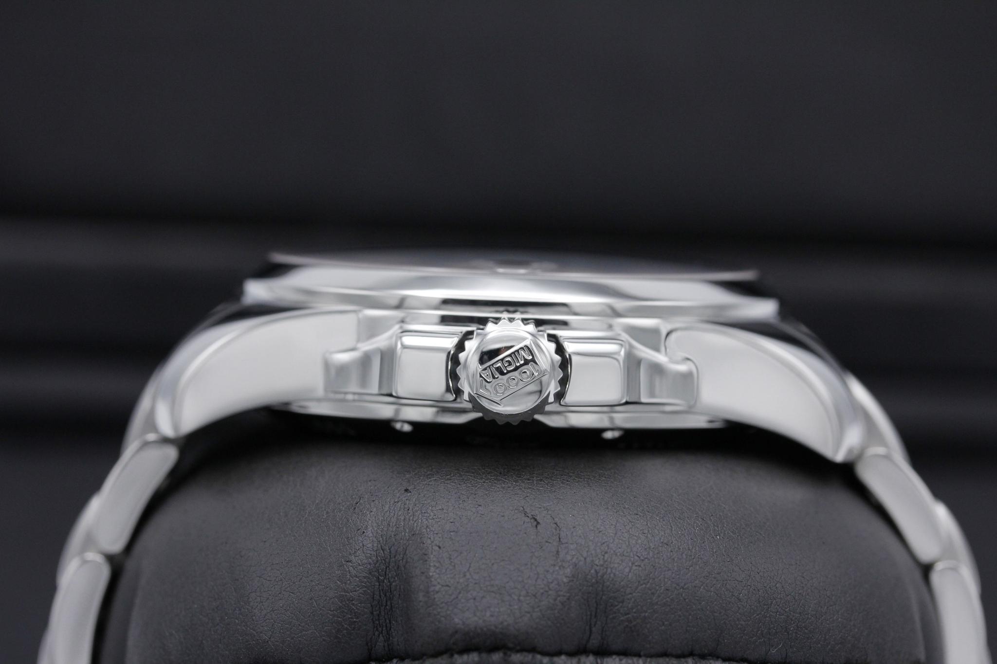 Watch Image 3