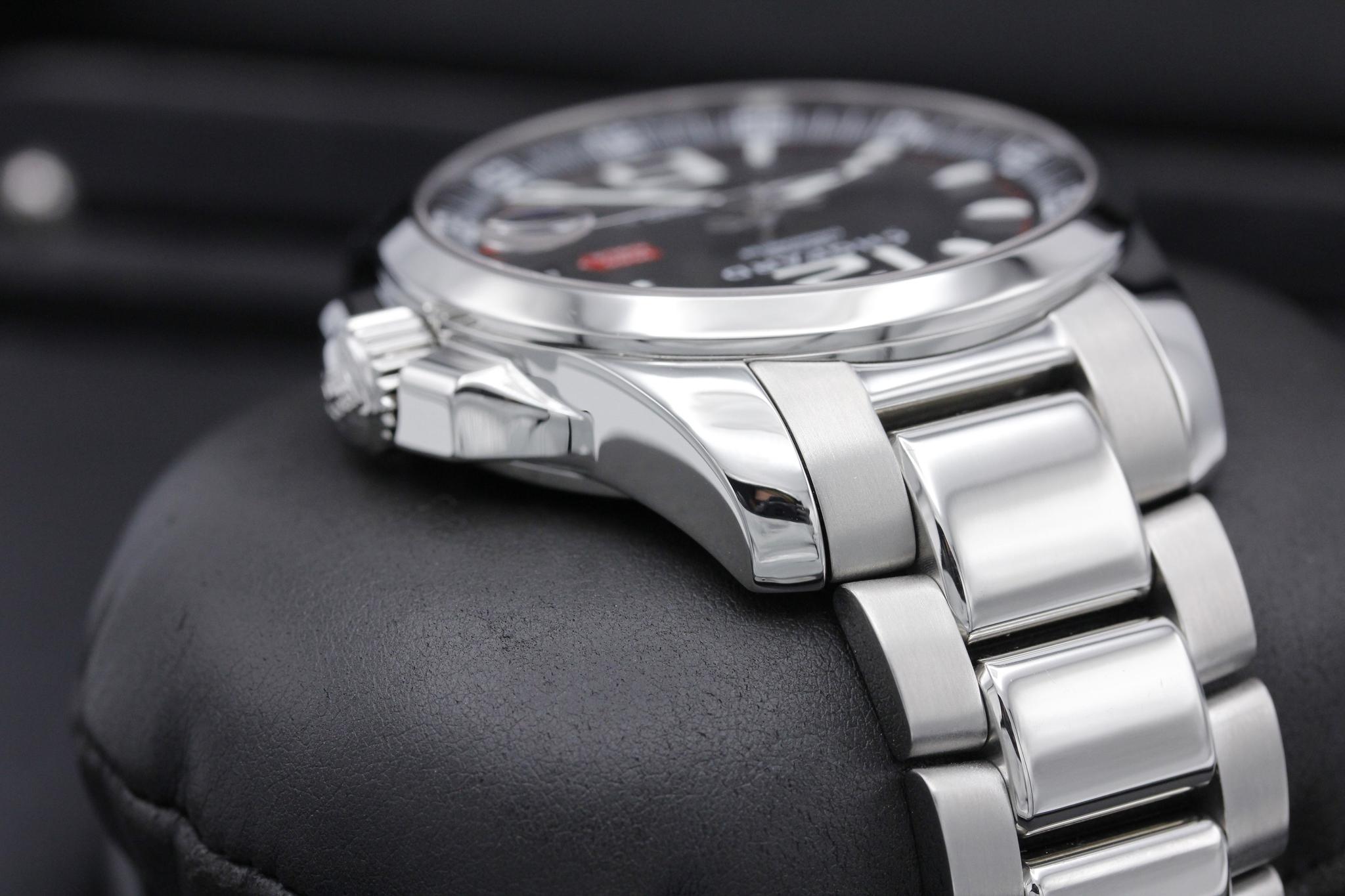 Watch Image 4