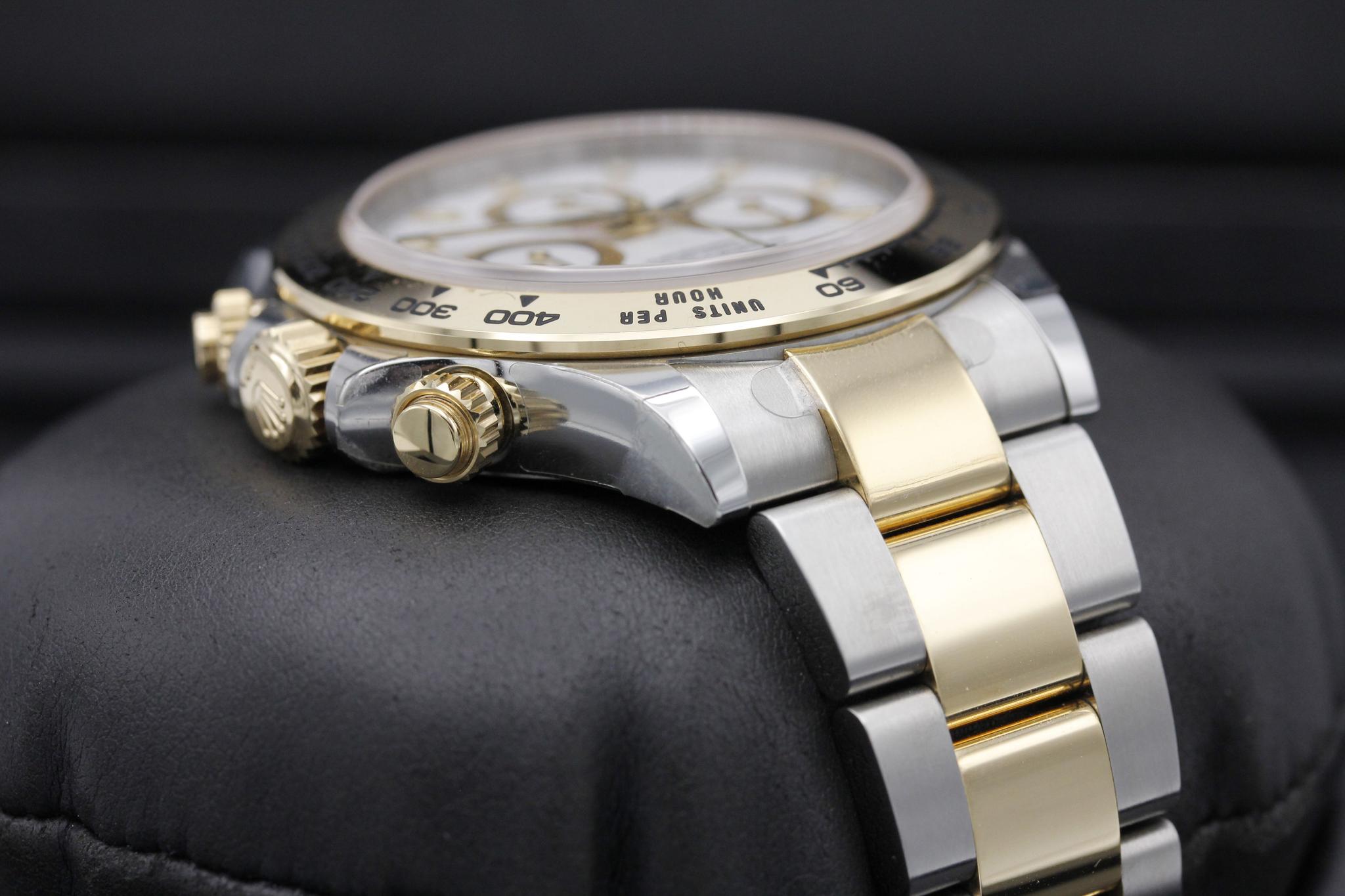Watch Image 4