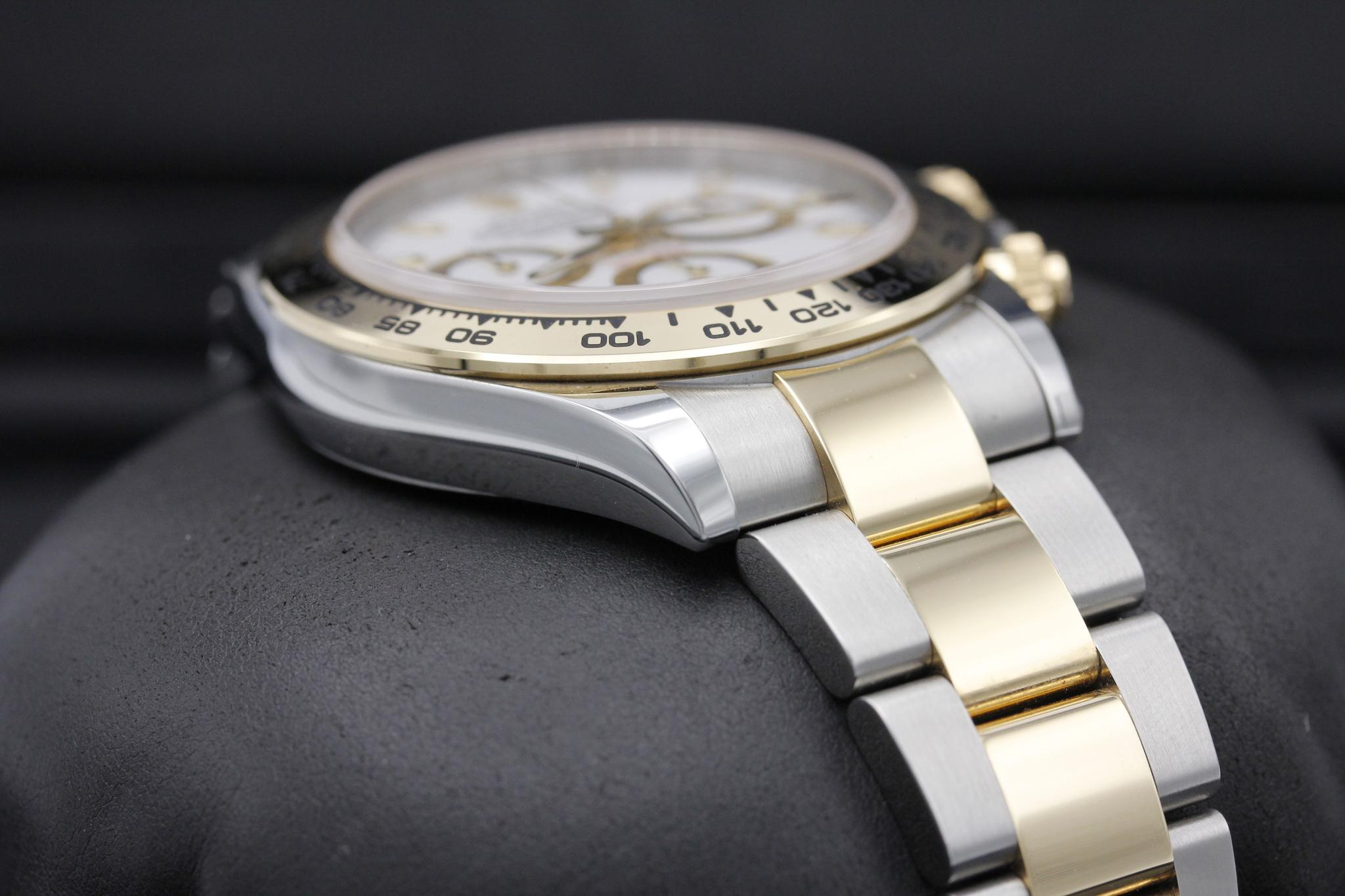 Watch Image 6