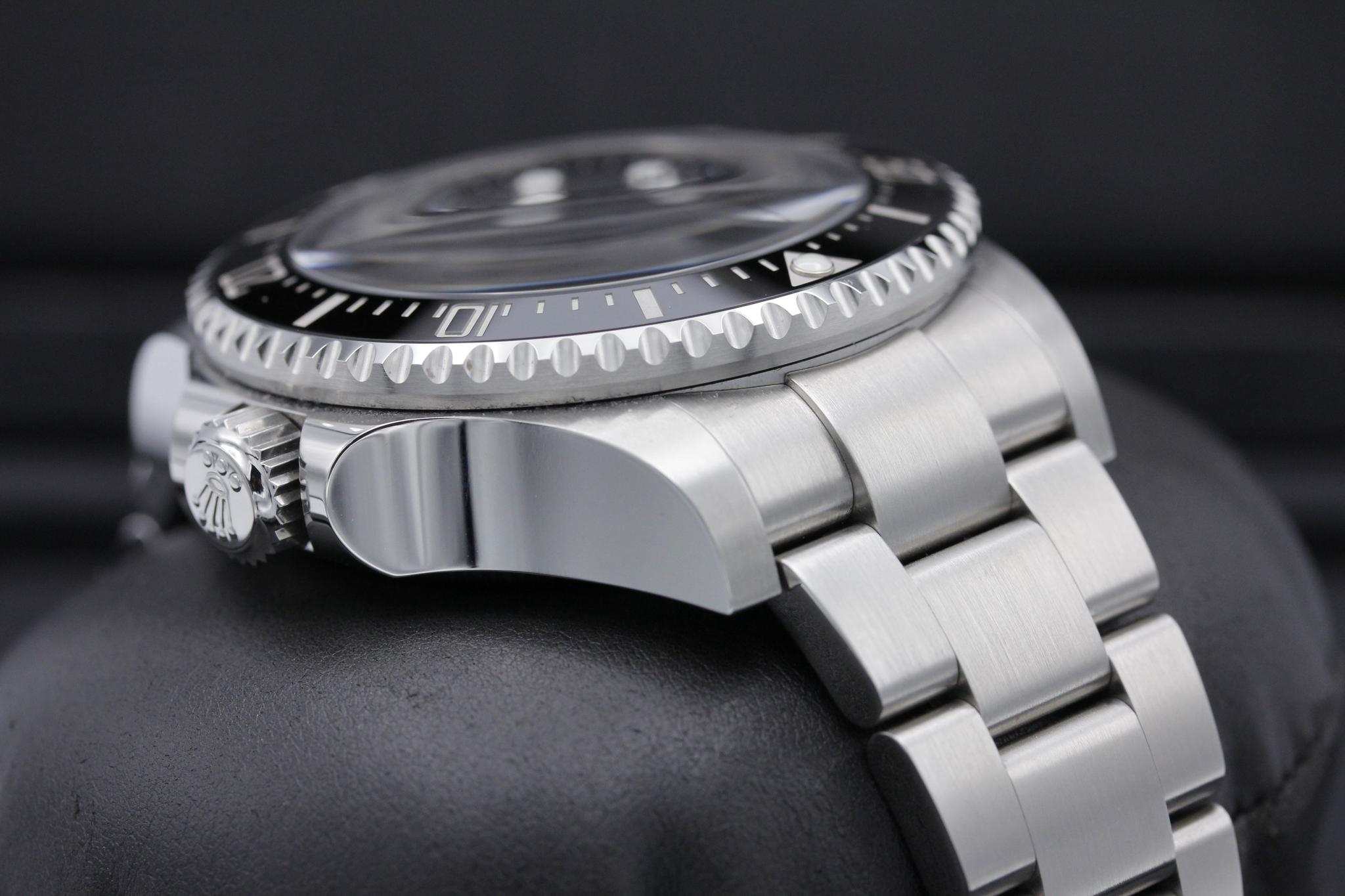 Watch Image 4