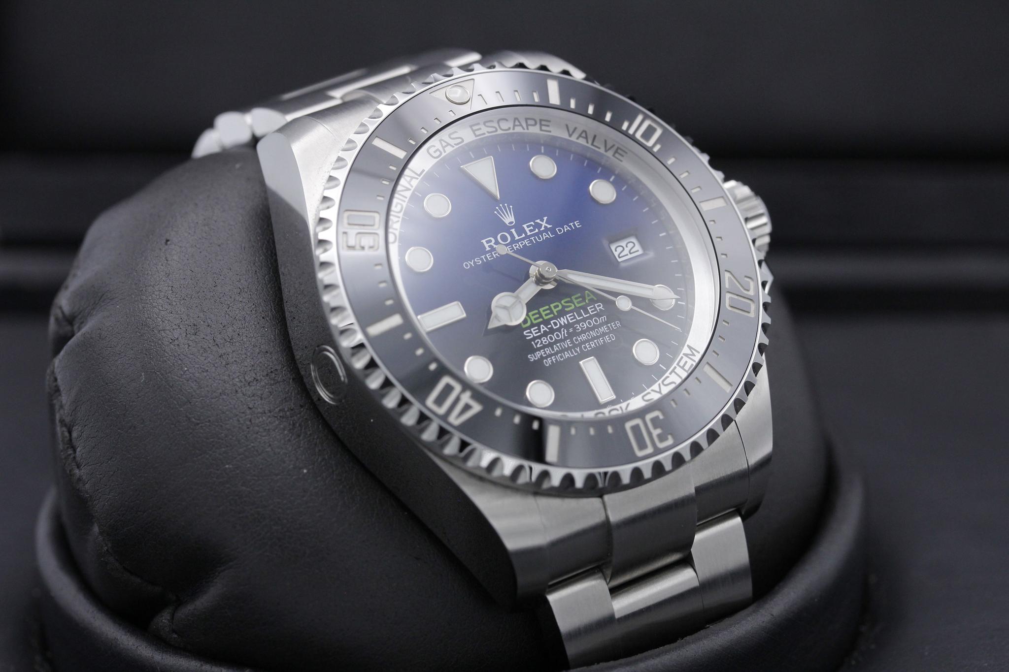 Watch Image 10