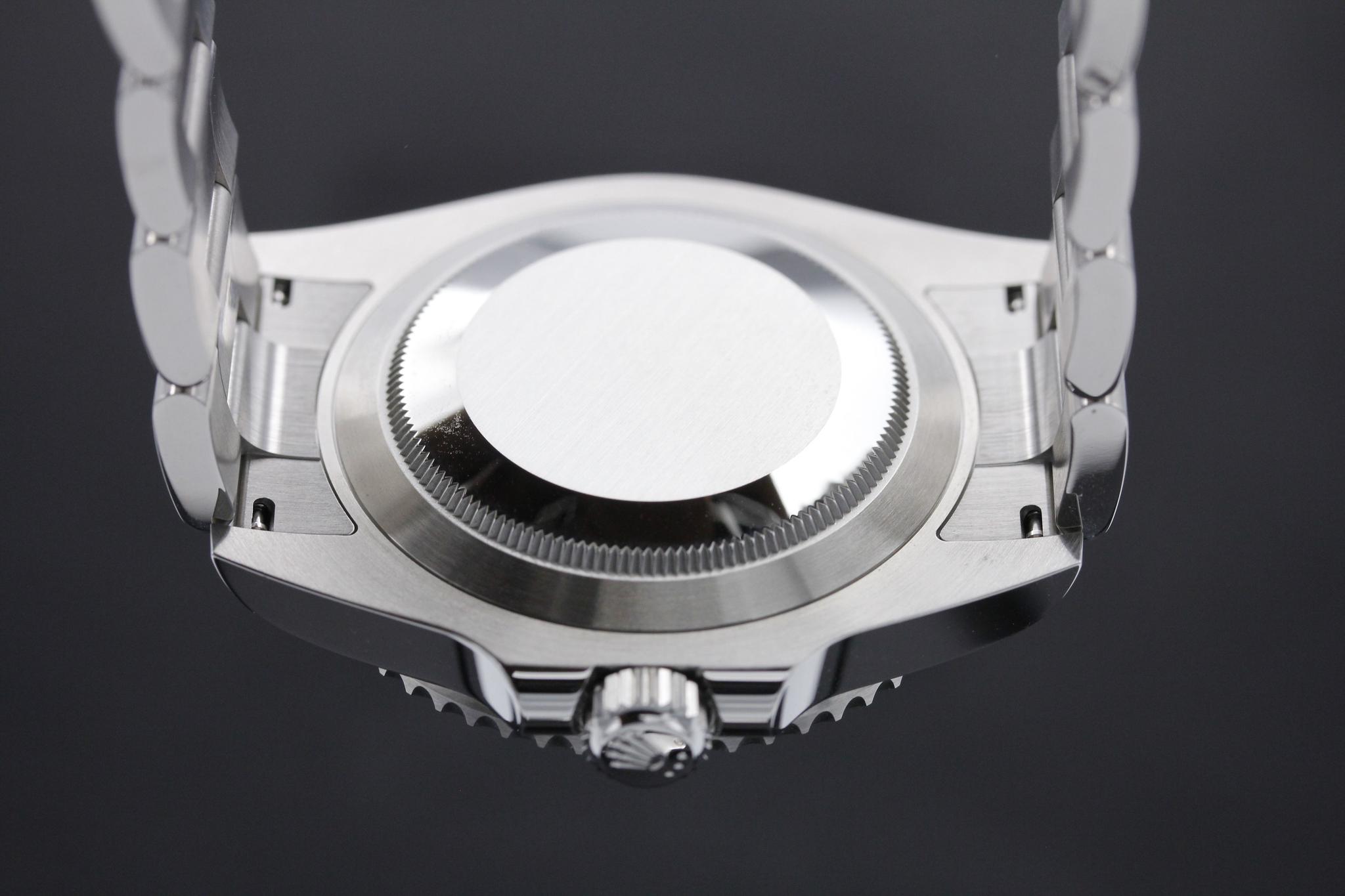 Watch Image 7