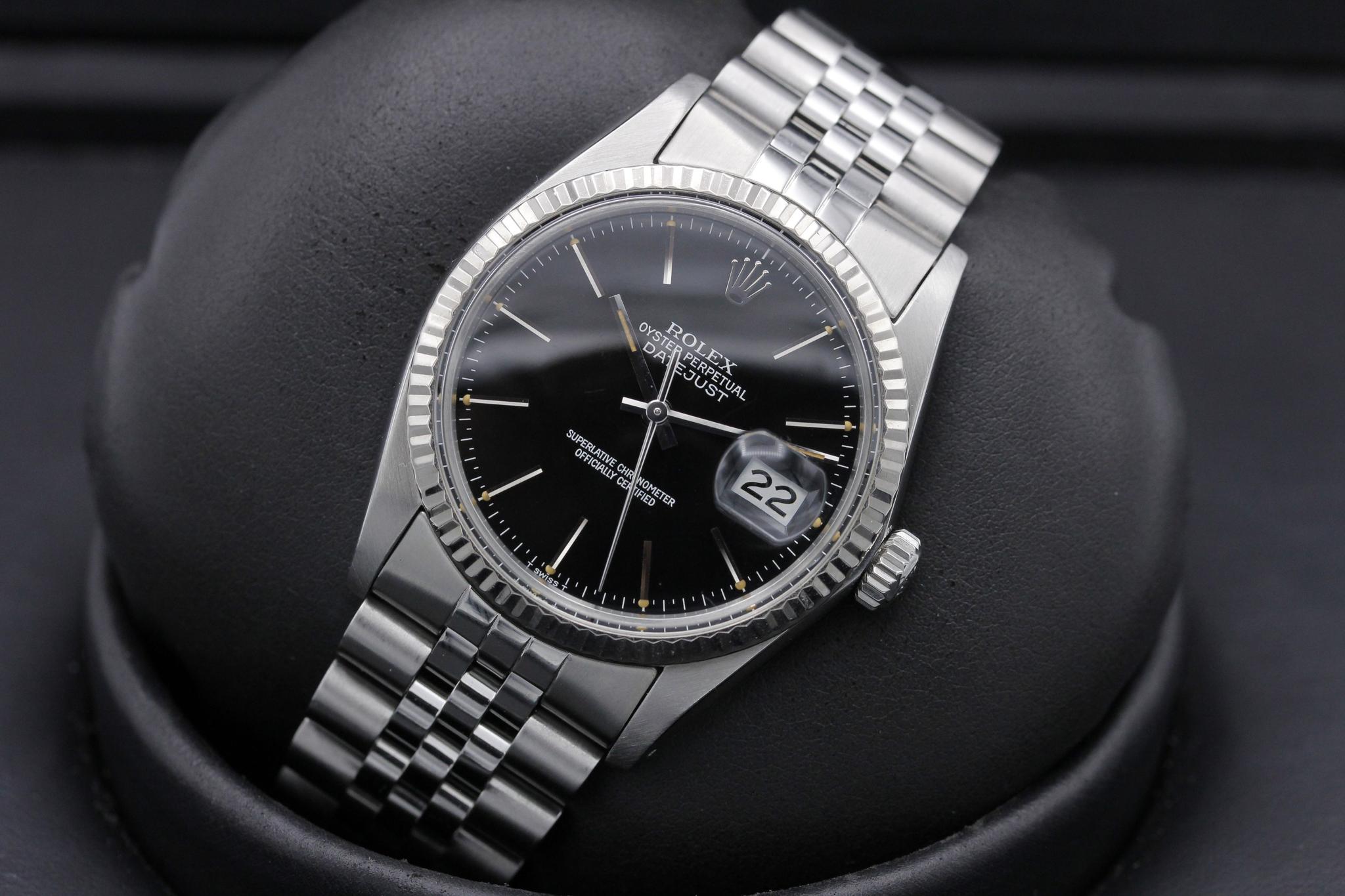 Watch Image 13