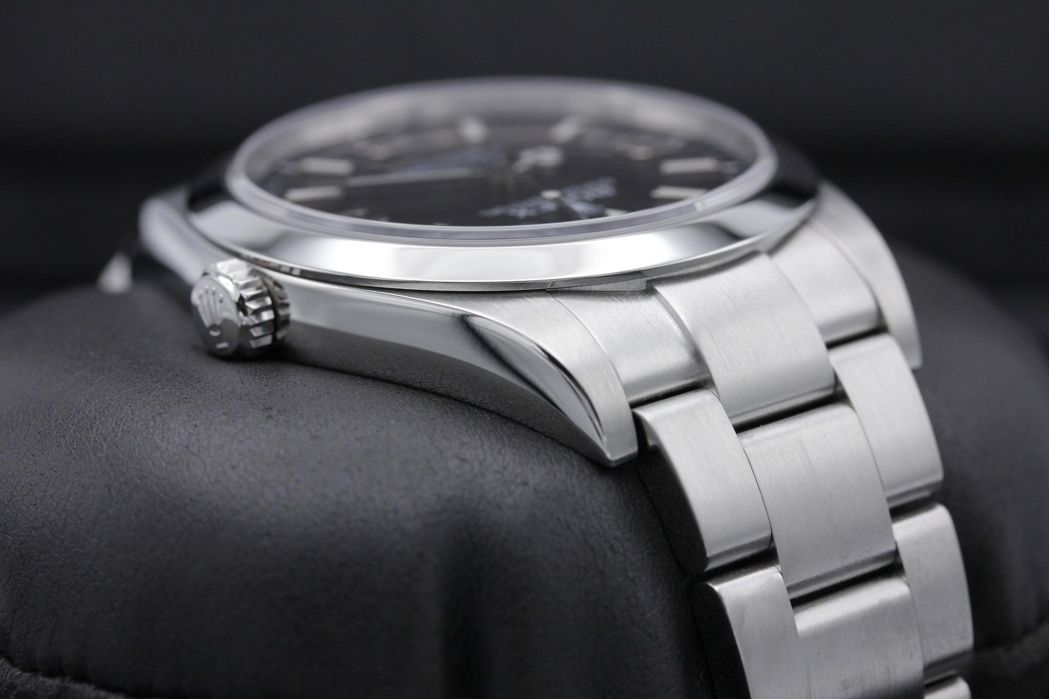 Watch Image 4