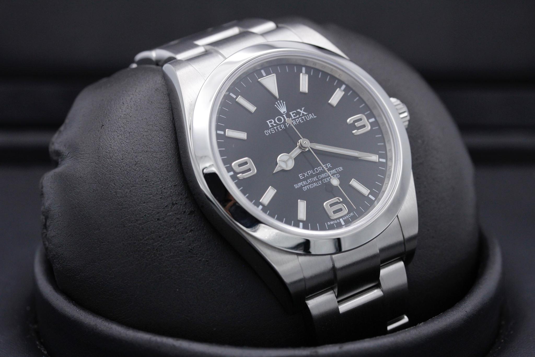 Watch Image 10