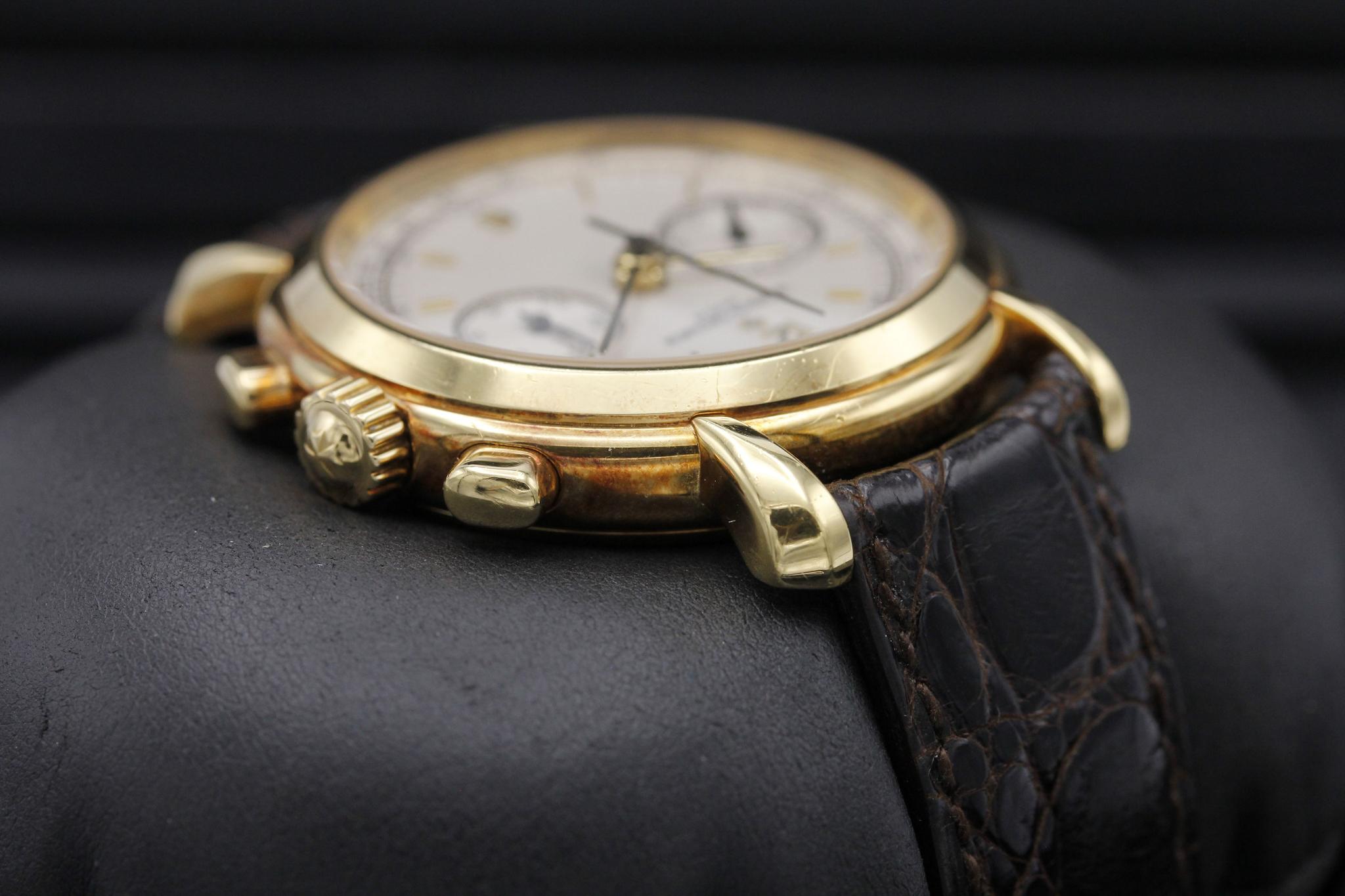 Watch Image 4