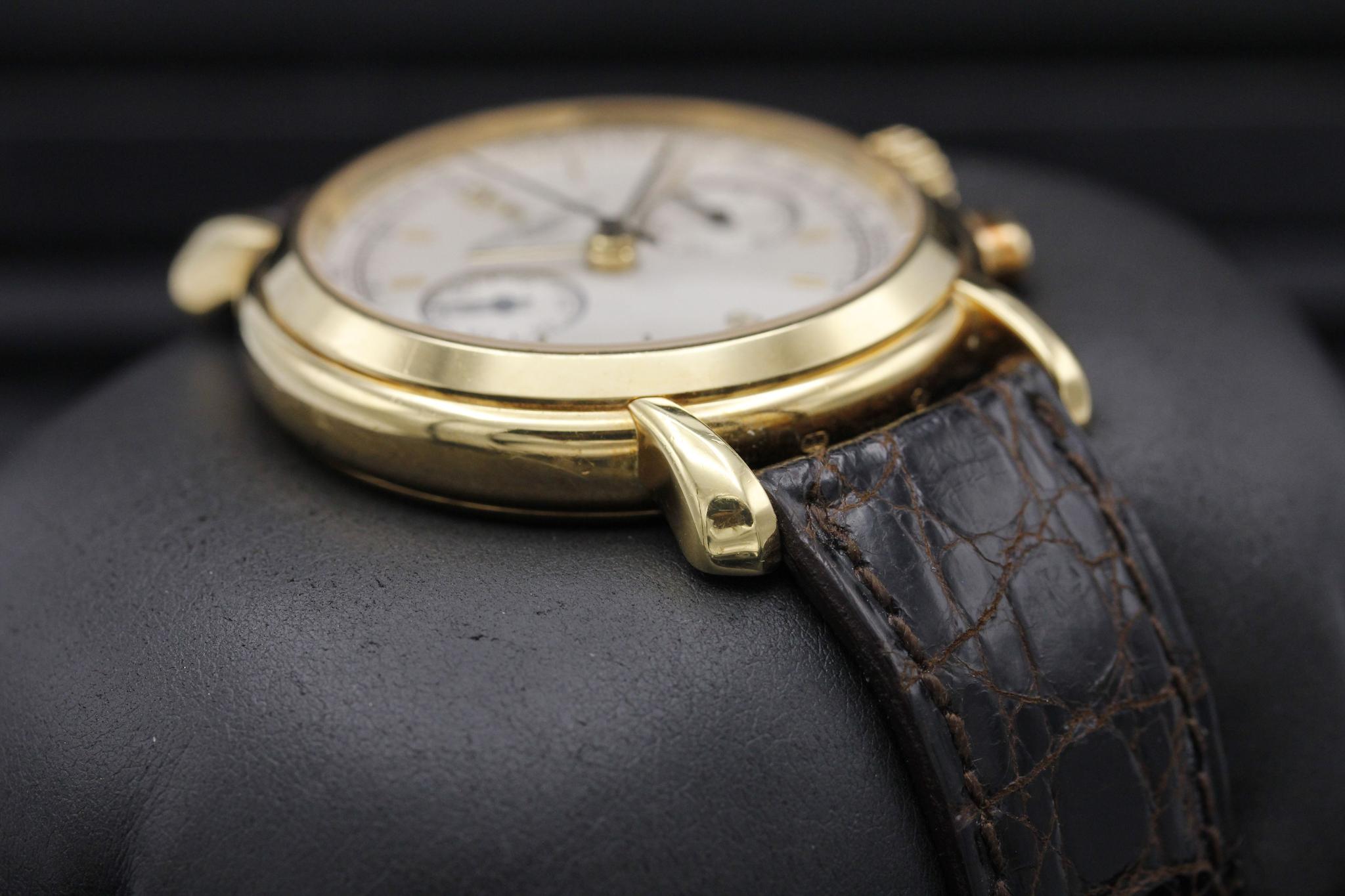 Watch Image 6