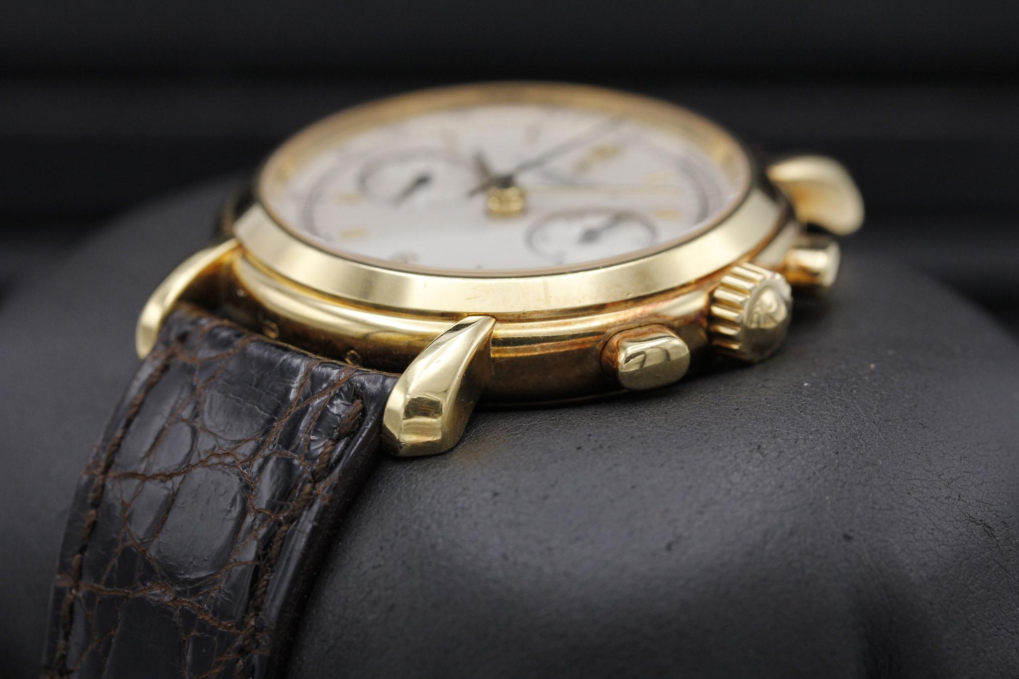 Watch Image 2