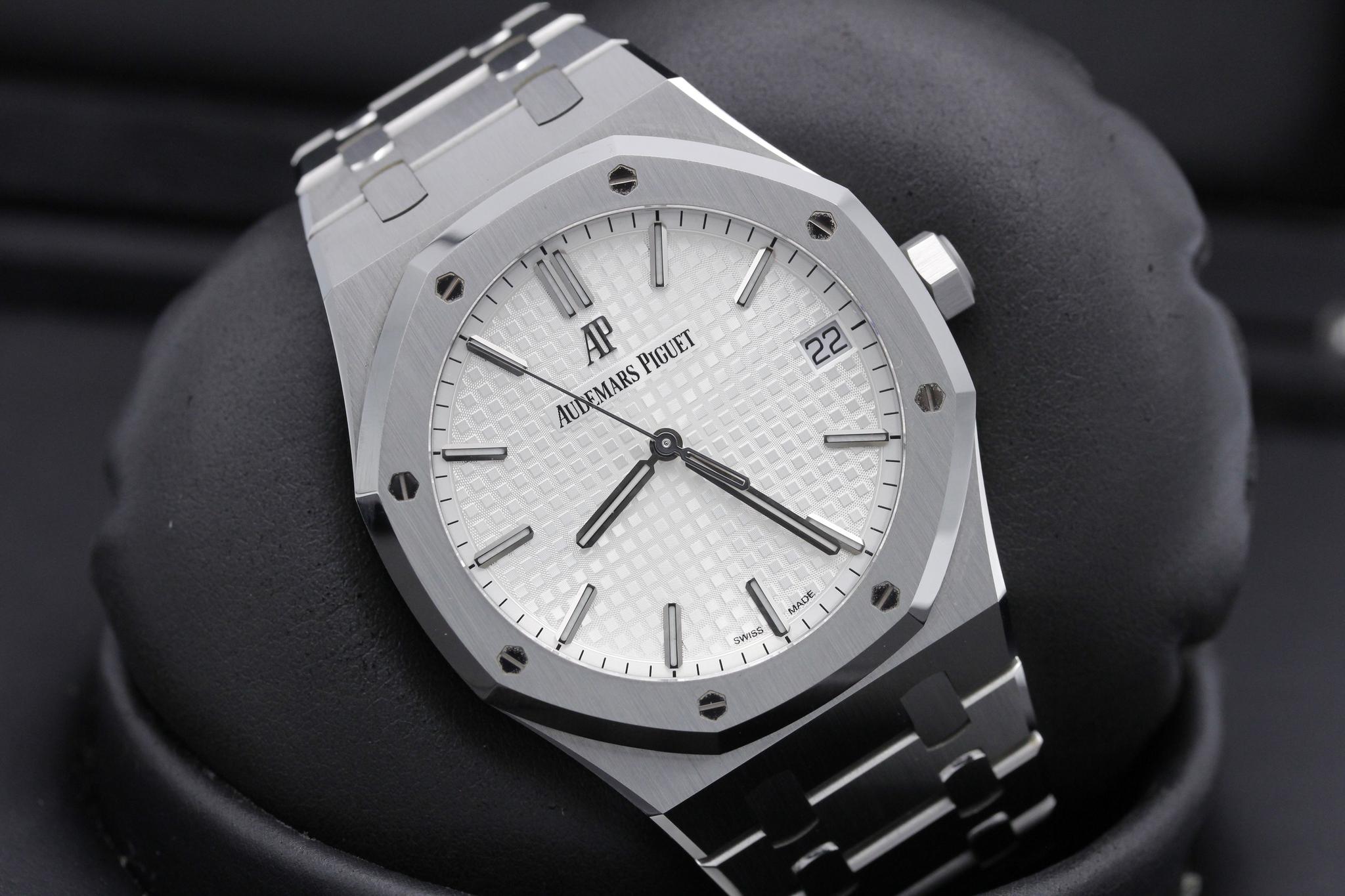 Watch Image 9