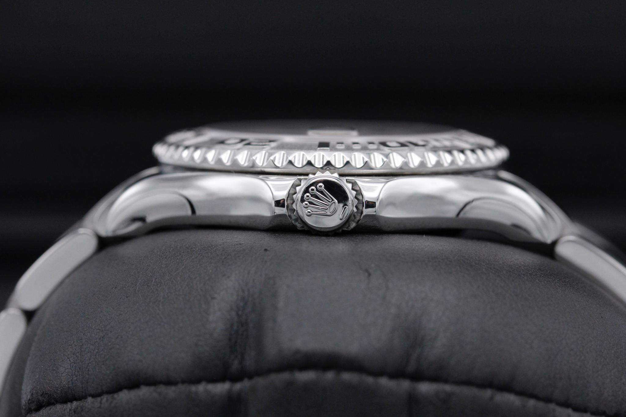 Watch Image 3