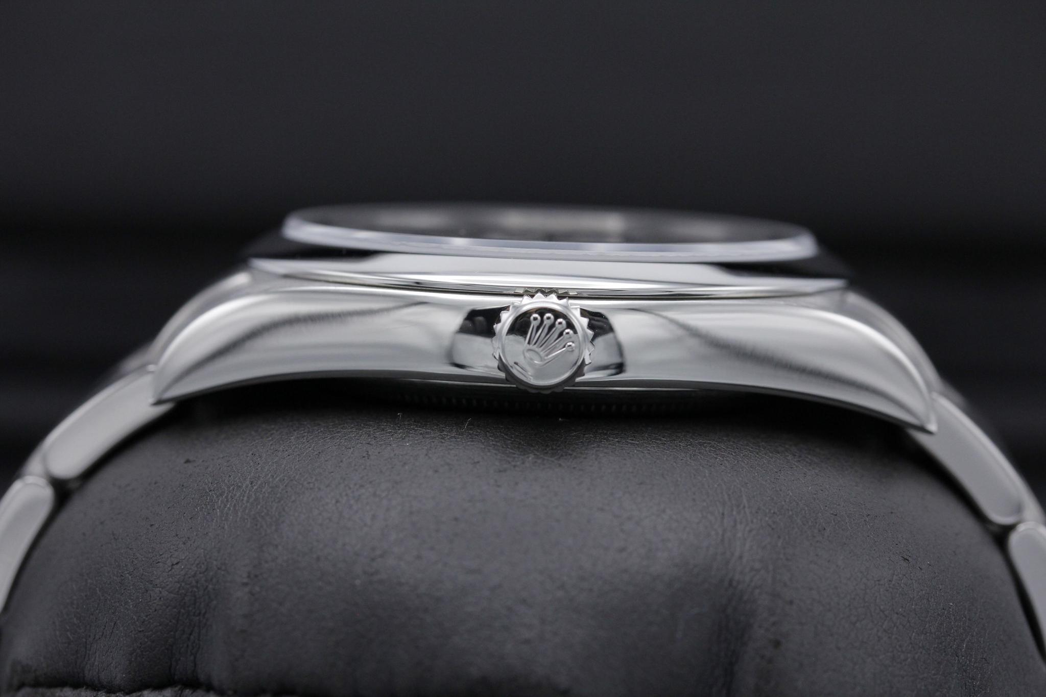 Watch Image 3