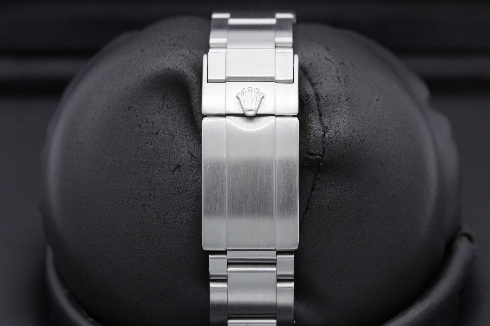Watch Image 8