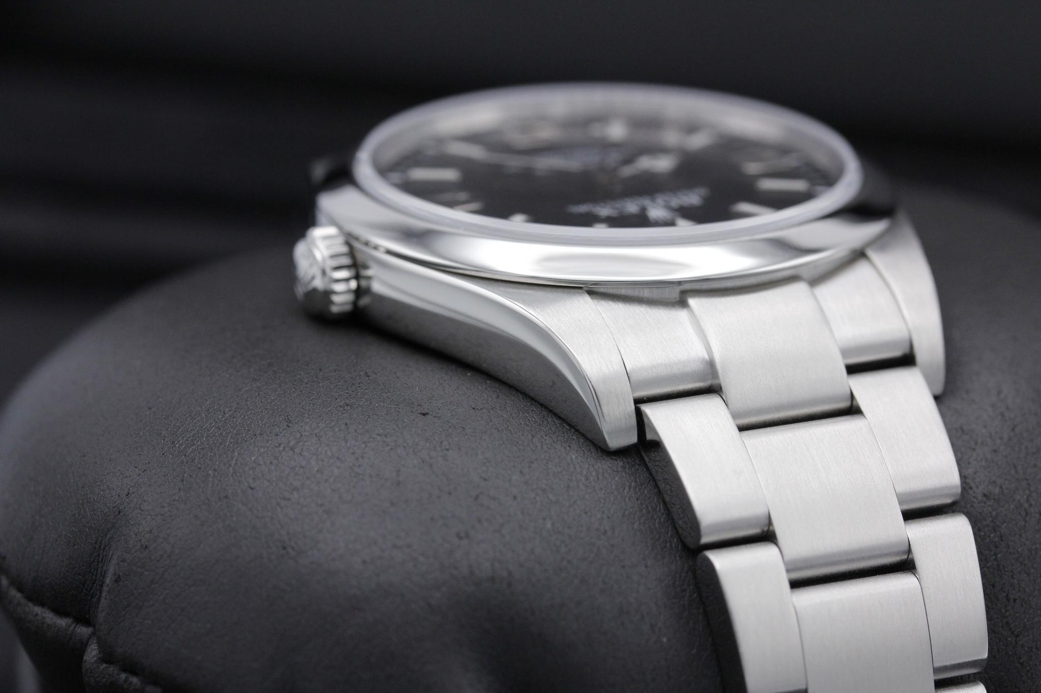 Watch Image 4