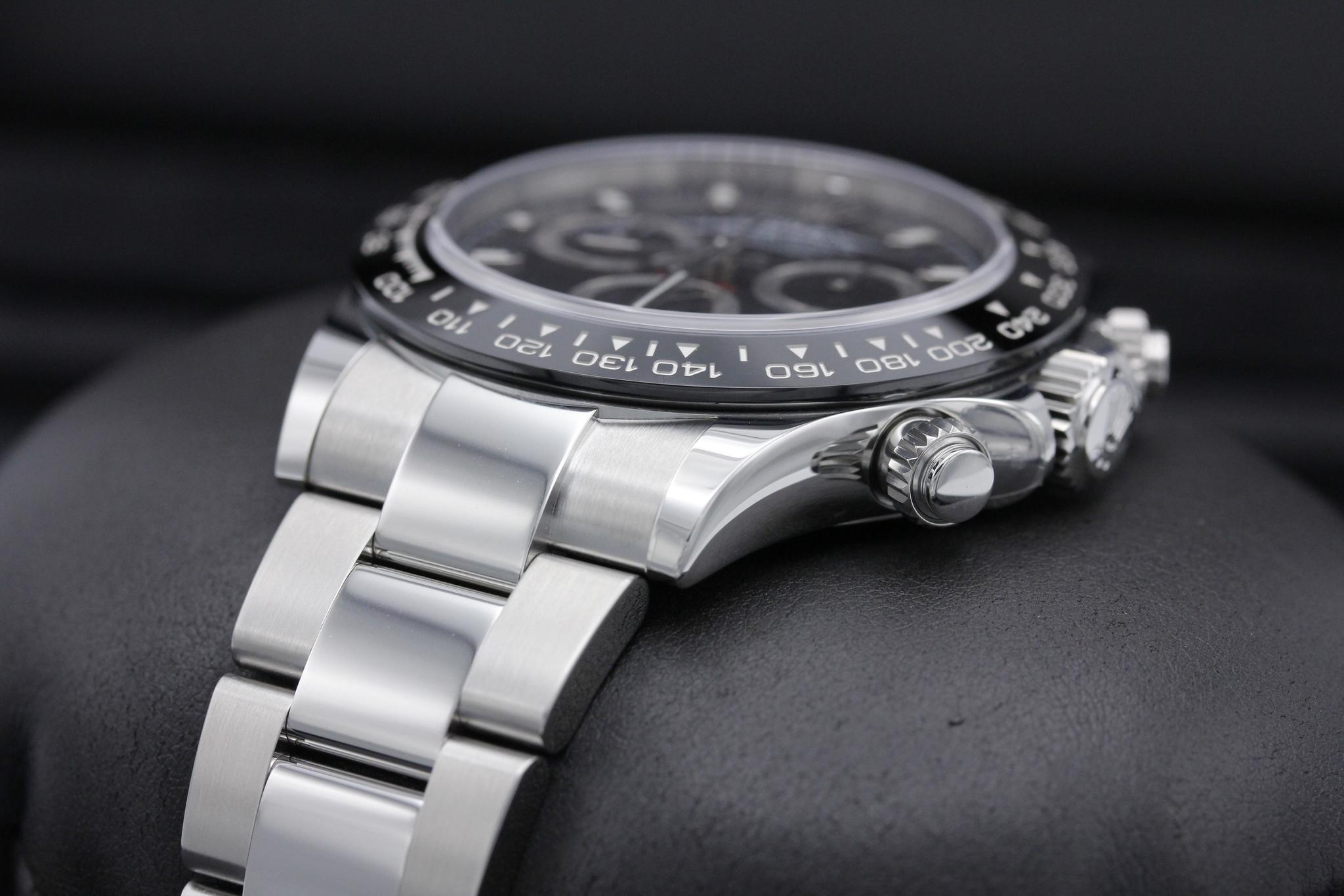 Watch Image 2
