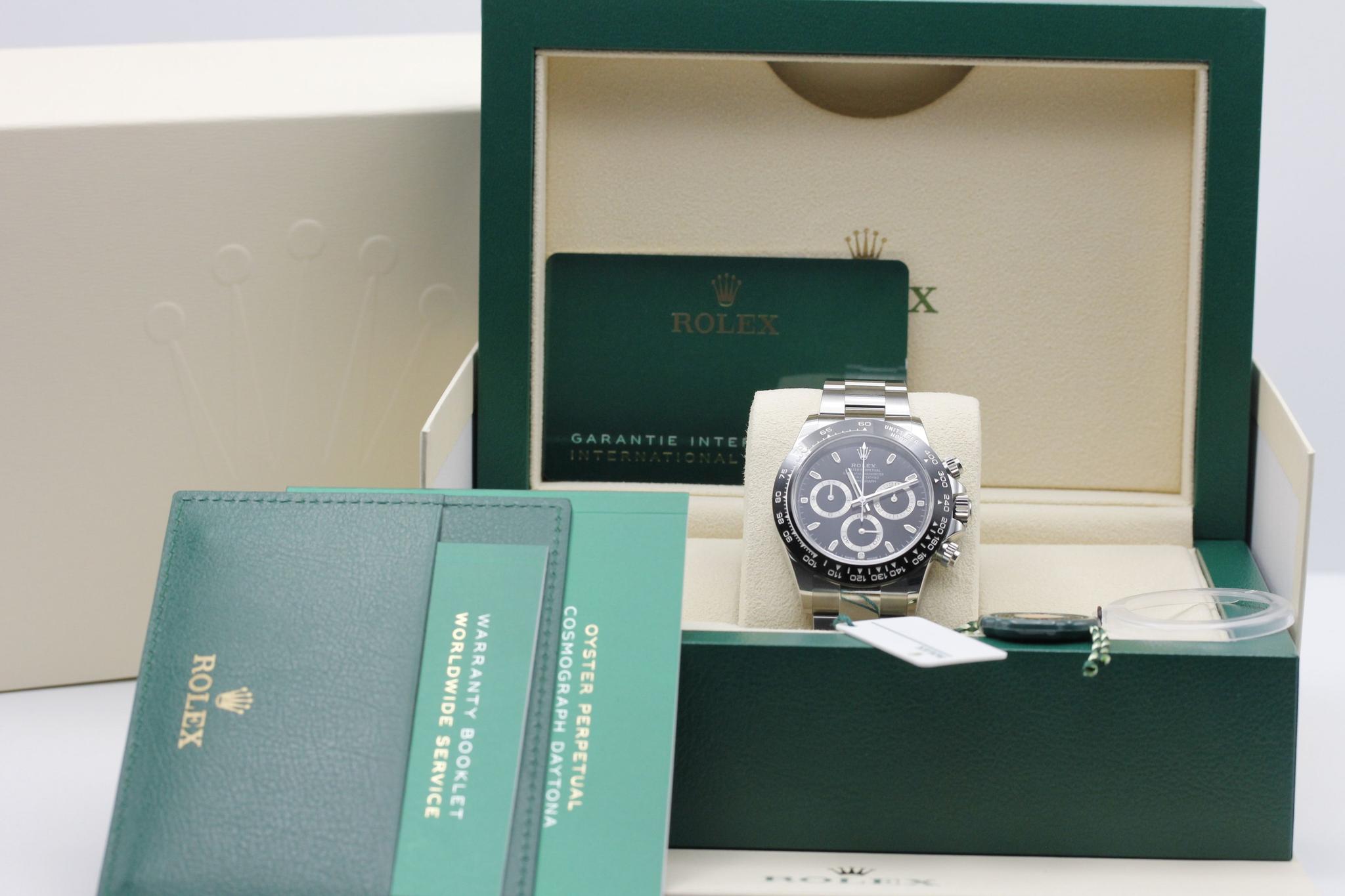Watch Image 11
