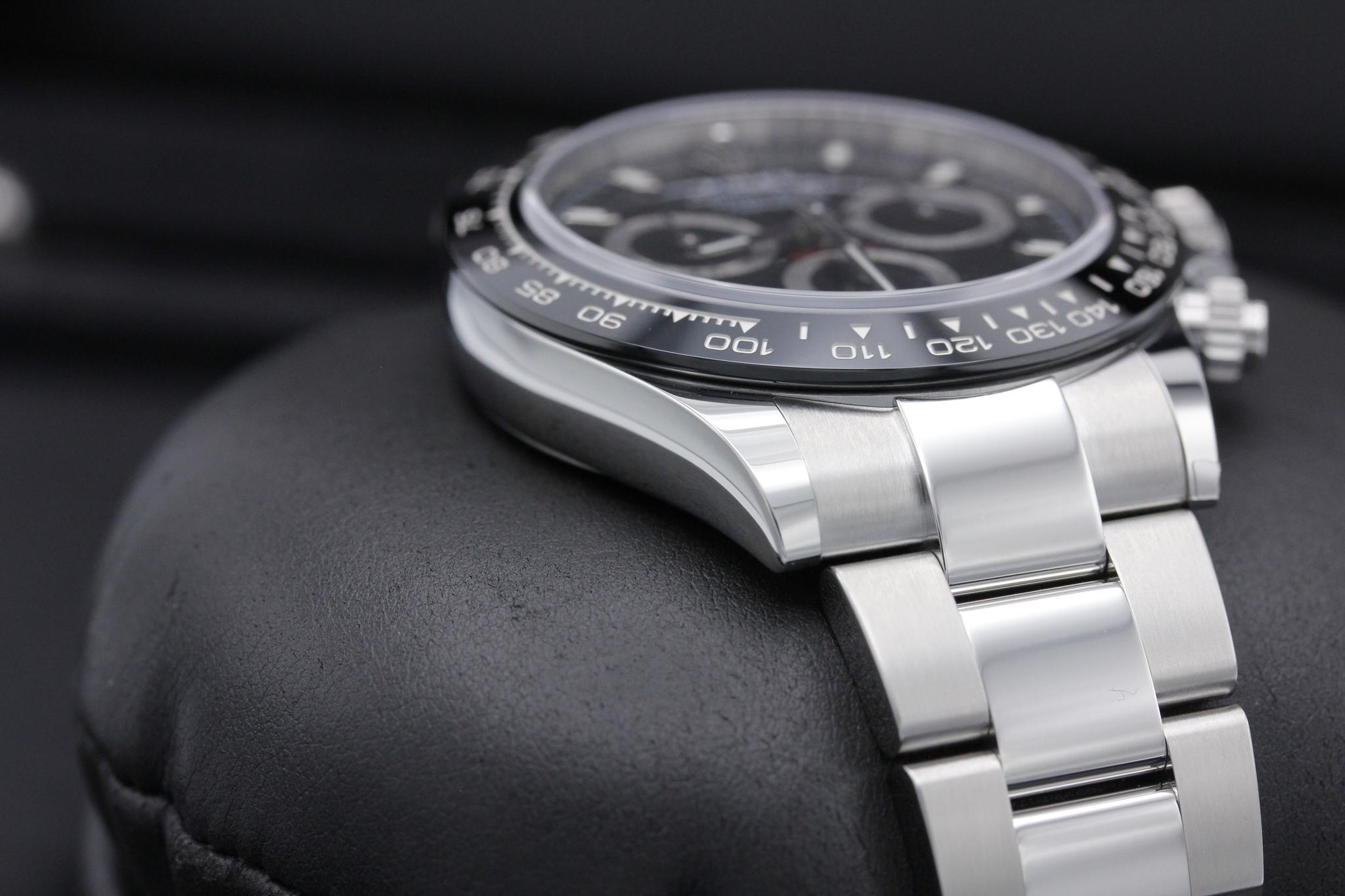 Watch Image 4