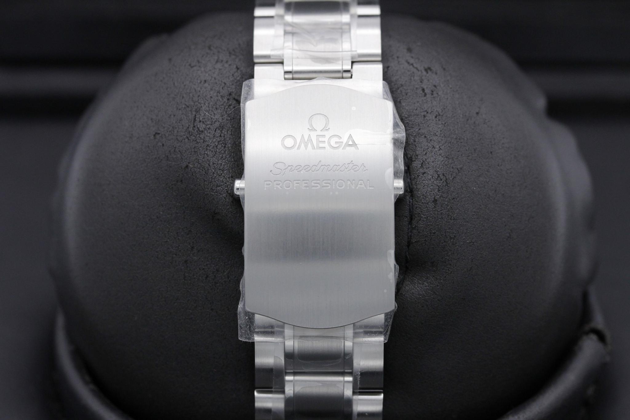 Watch Image 8