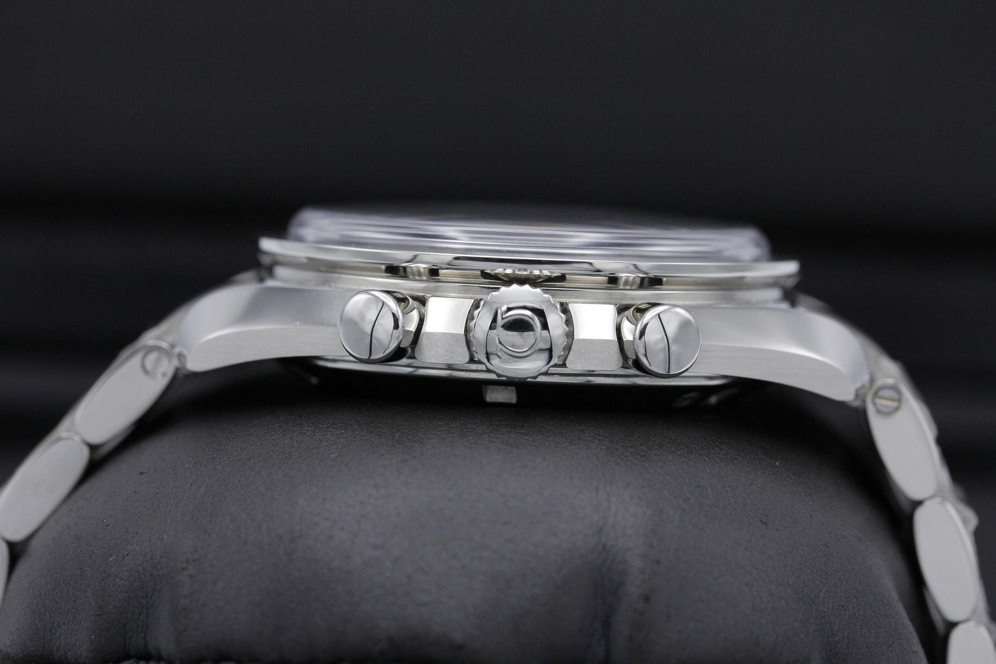 Watch Image 3